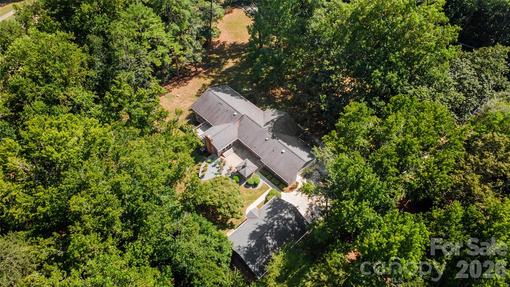 600 Fairway Dr, Fort Mill, SC 29715