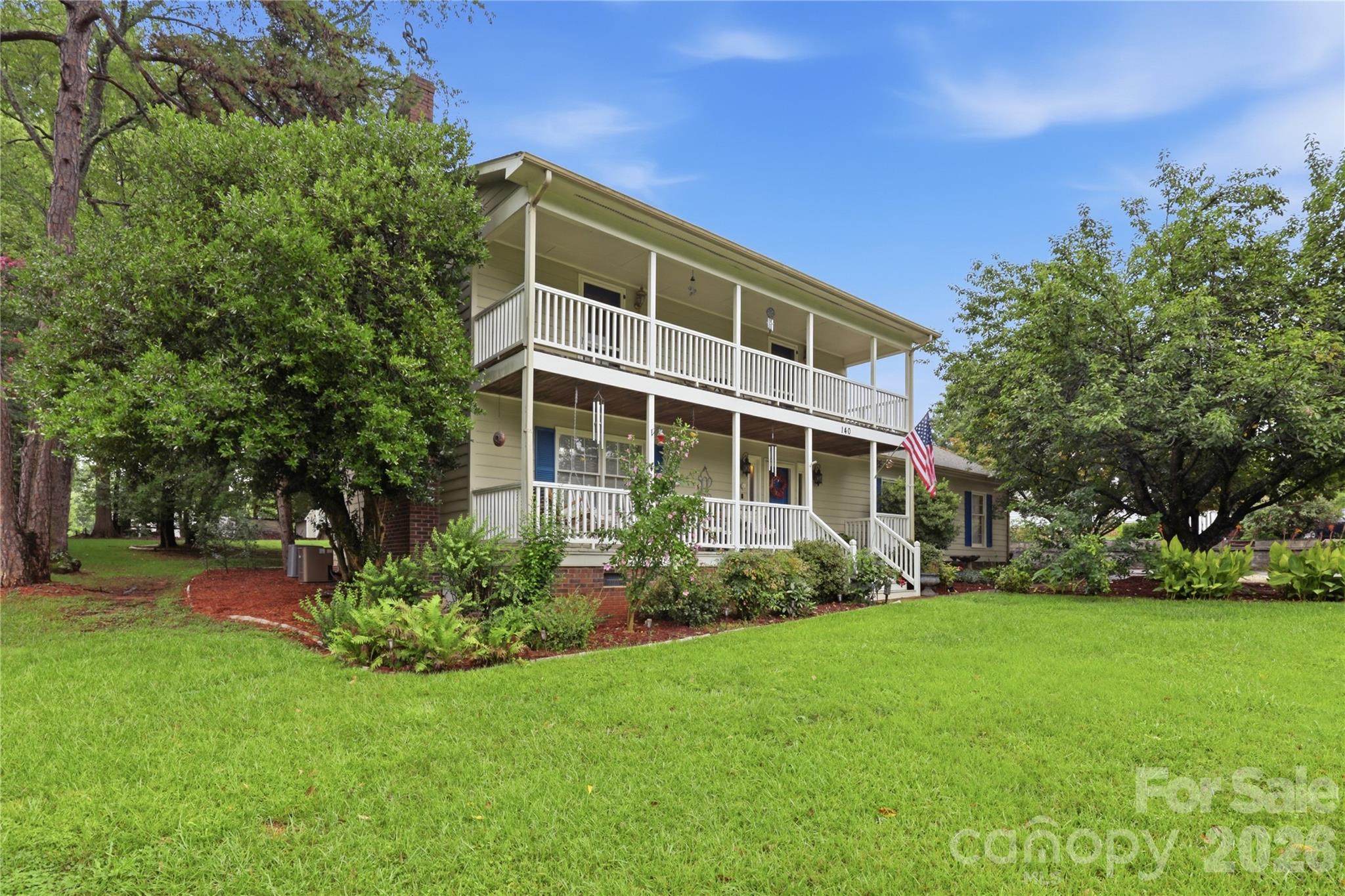 140 Eastwood Dr, Statesville, NC 28625