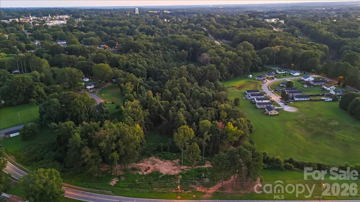 501 Providence Rd, Gaffney, SC 29341