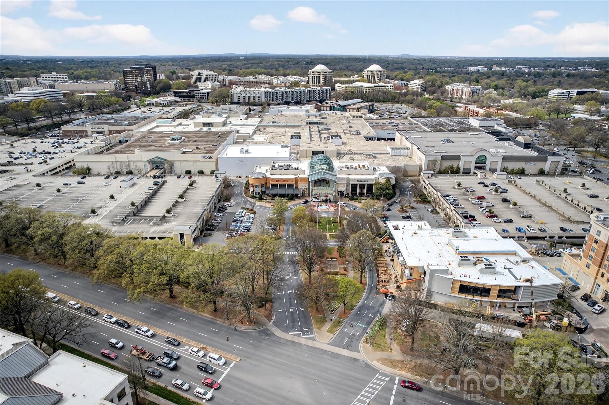 2527 Sharon Rd, Charlotte, NC 28211