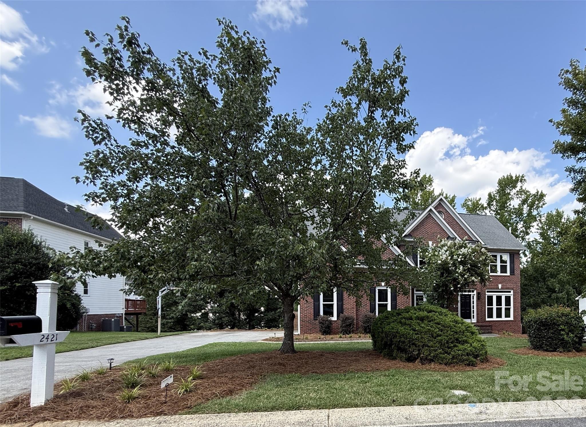 2421 Arden Gate Ln, Charlotte, NC 28262