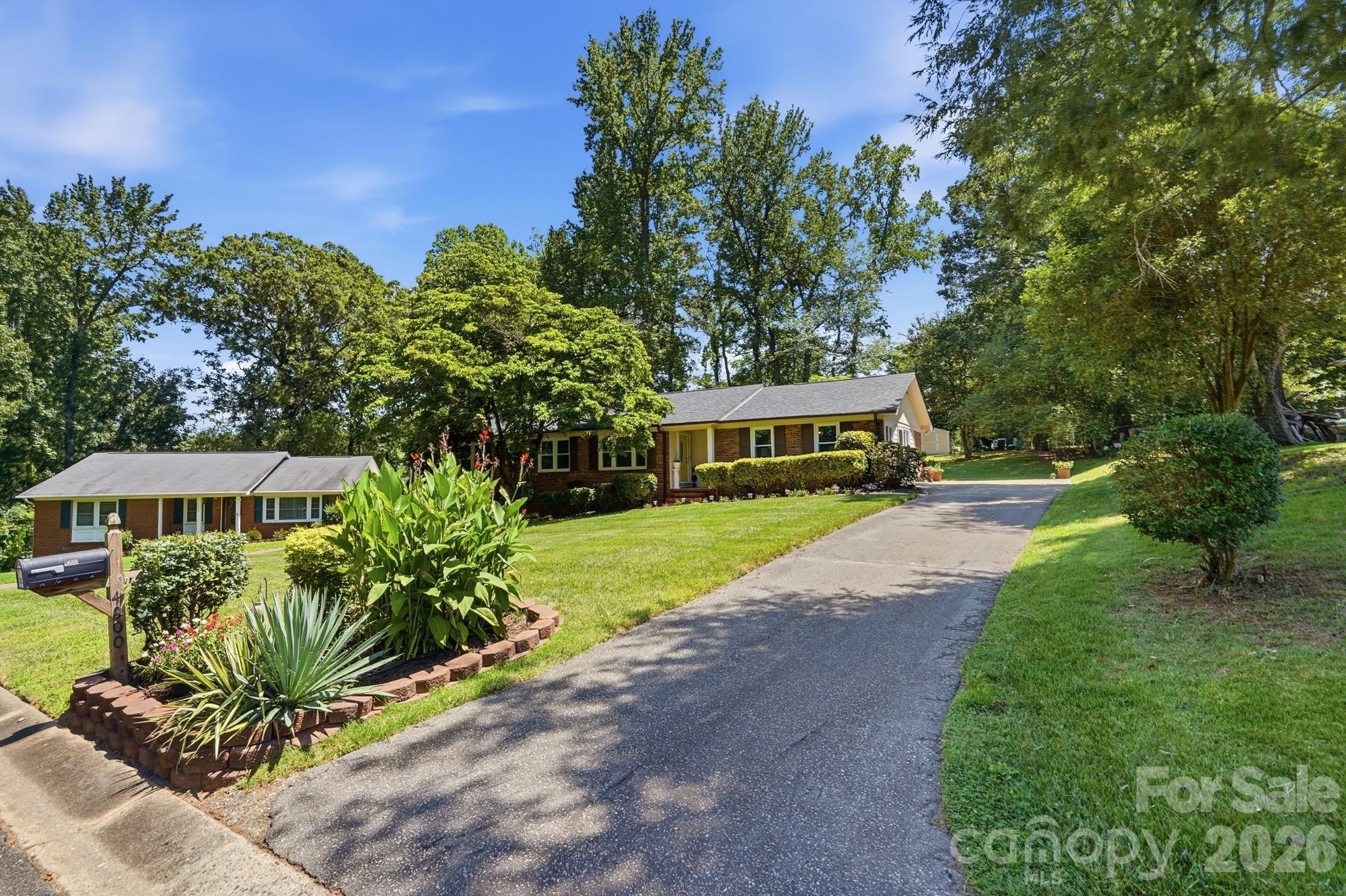 4200 Cerise Dr, Charlotte, NC 28269