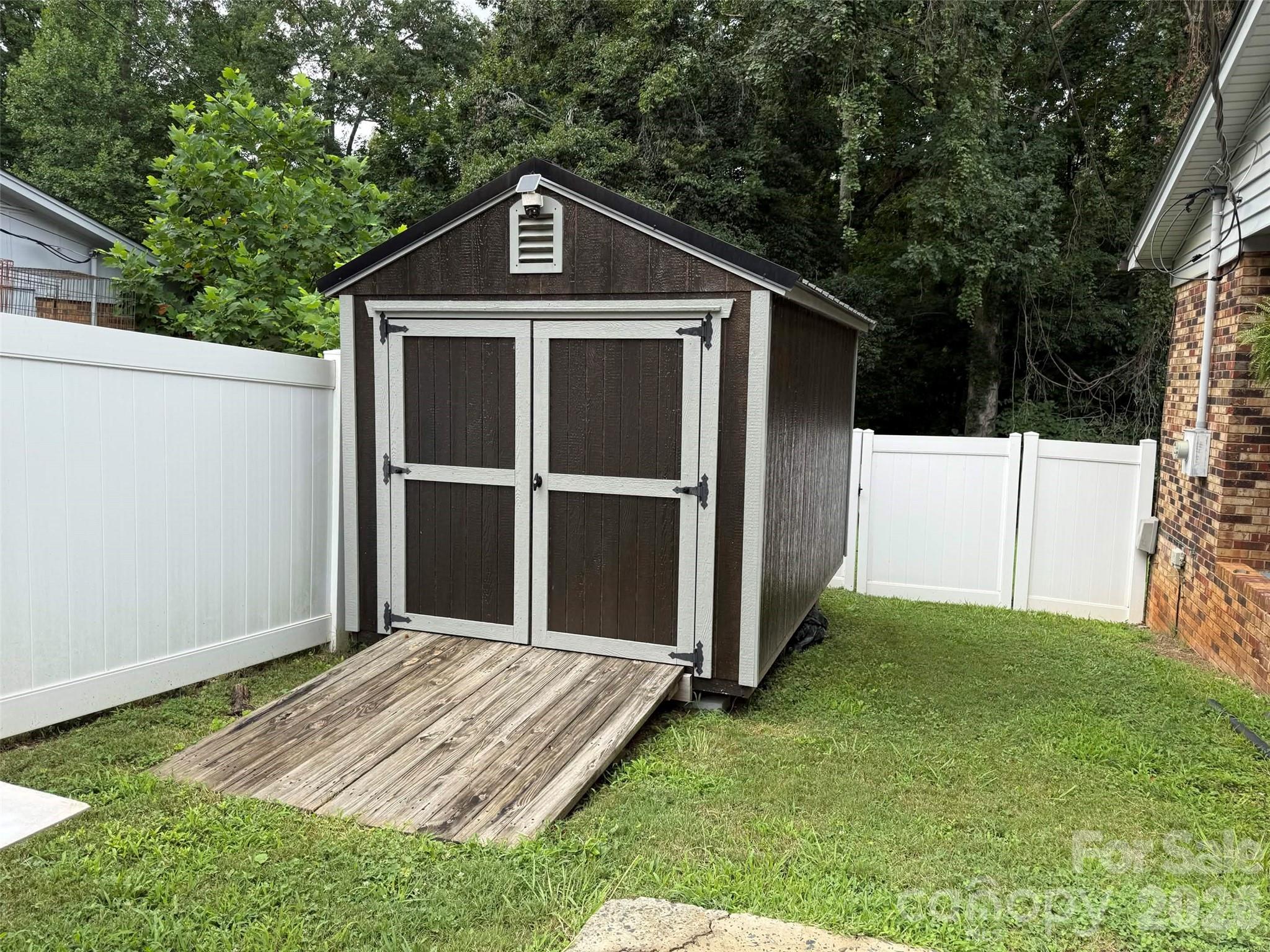 4620 Maplecrest Dr, Gastonia, NC 28056