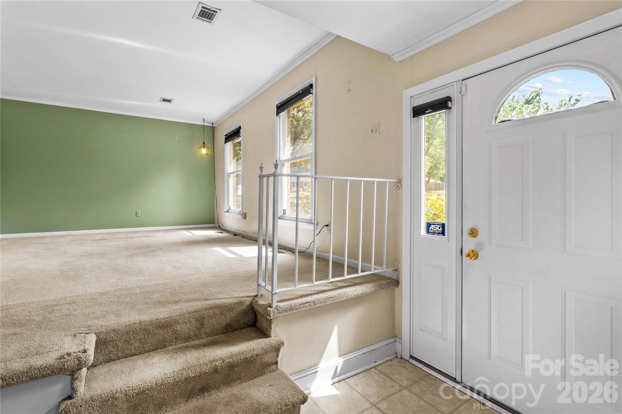 603 Colonial Dr, Statesville, NC 28625
