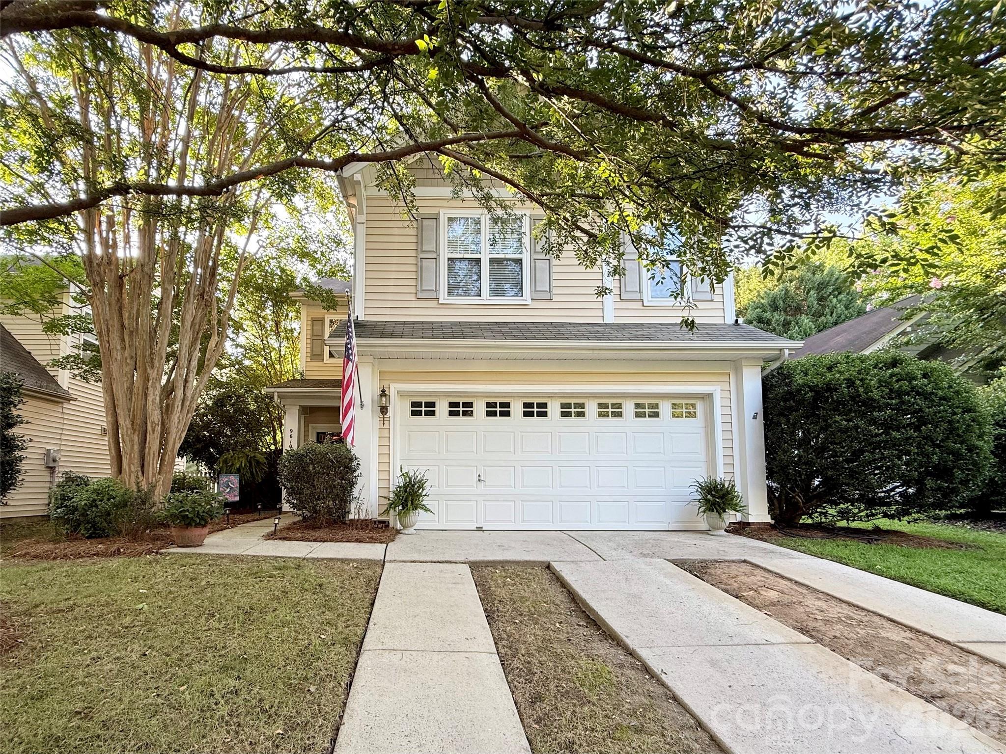 9610 Corbett Square Ln, Charlotte, NC 28214