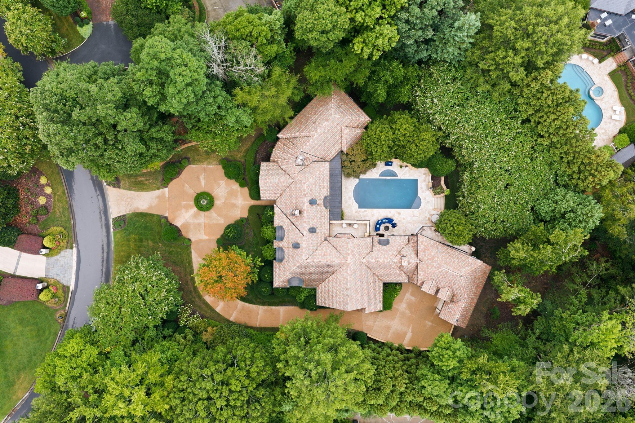 4231 Fox Brook Ln, Charlotte, NC 28211