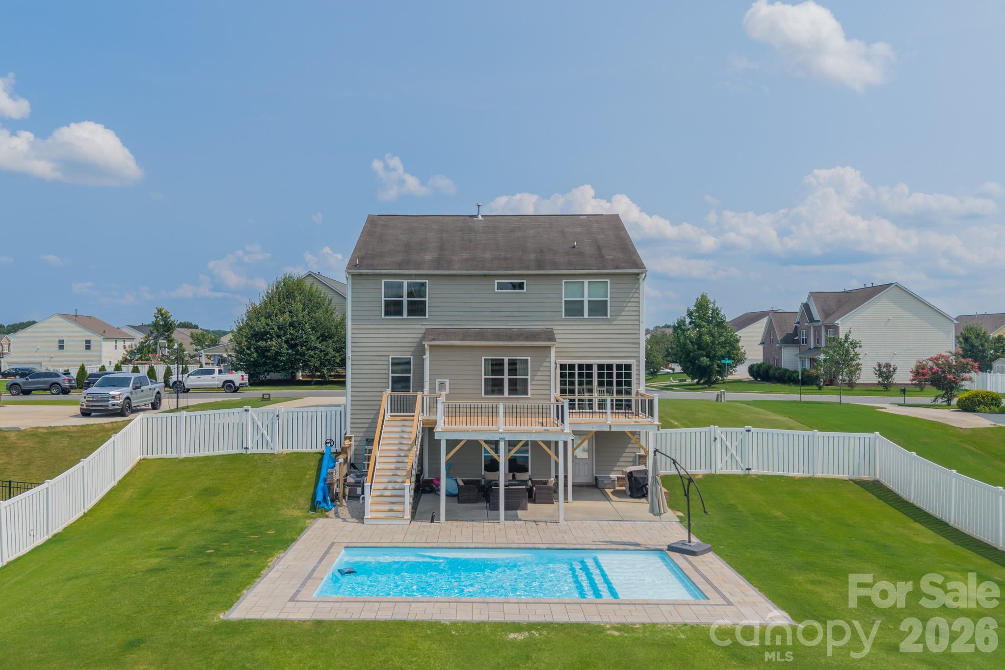 10003 Blue Stream Ln, Indian Trail, NC 28079