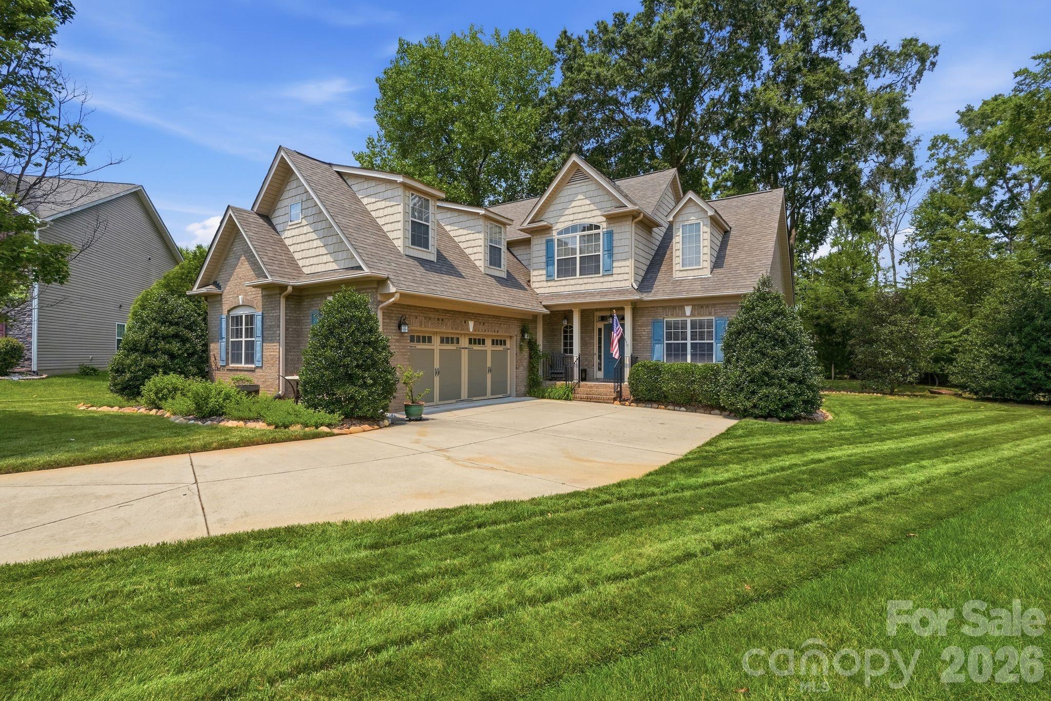 8330 Bourgess Ct, Fort Mill, SC 29707