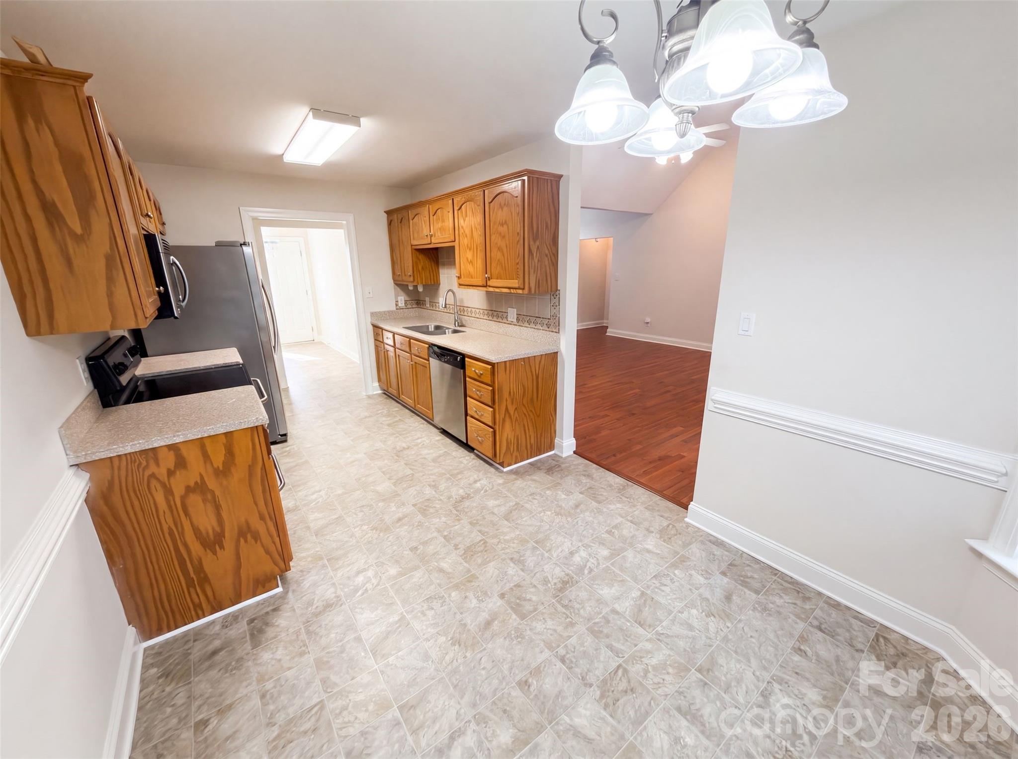 2037 Olde Towne Dr, Monroe, NC 28110