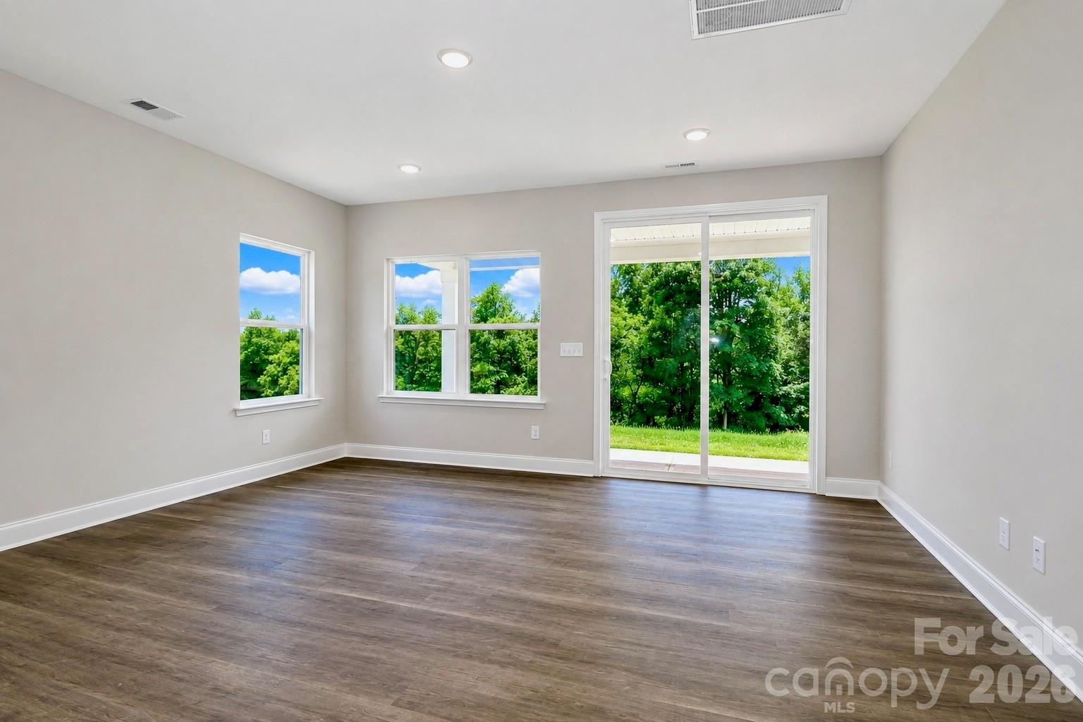 111 Honeycomb Ct, Statesville, NC 28625