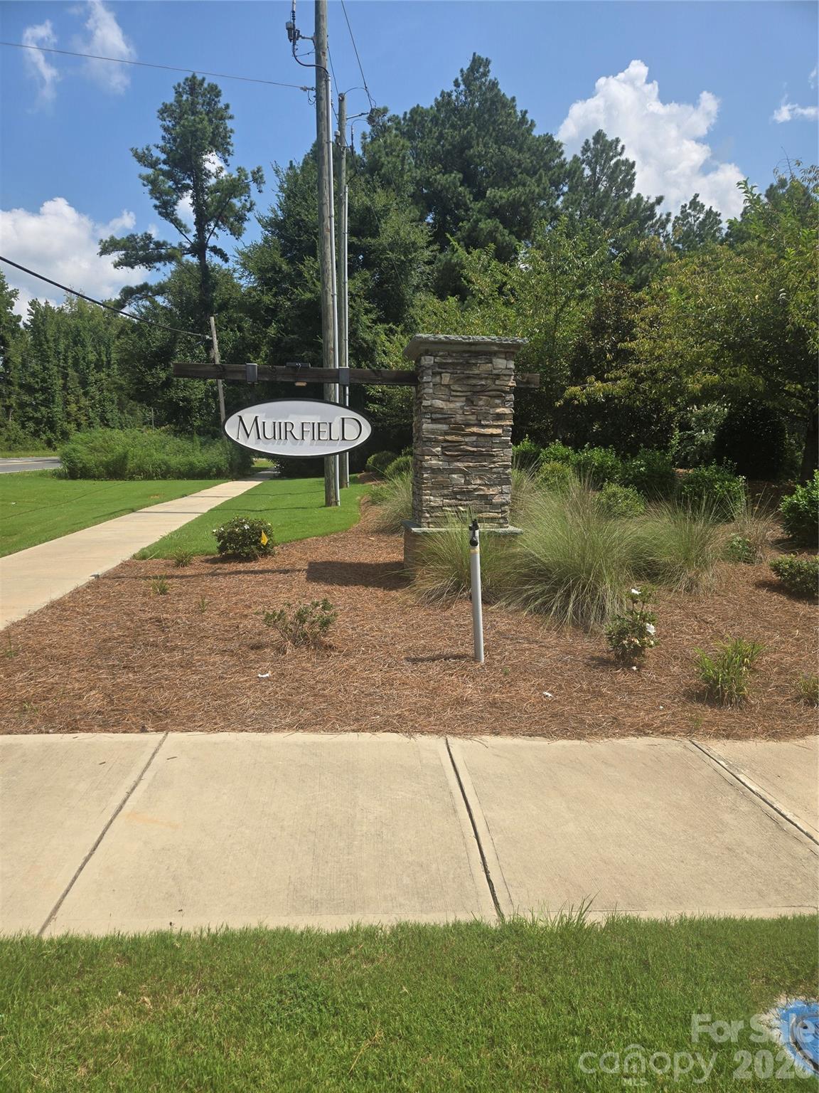 6116 Hailstone Rd, Charlotte, NC 28215