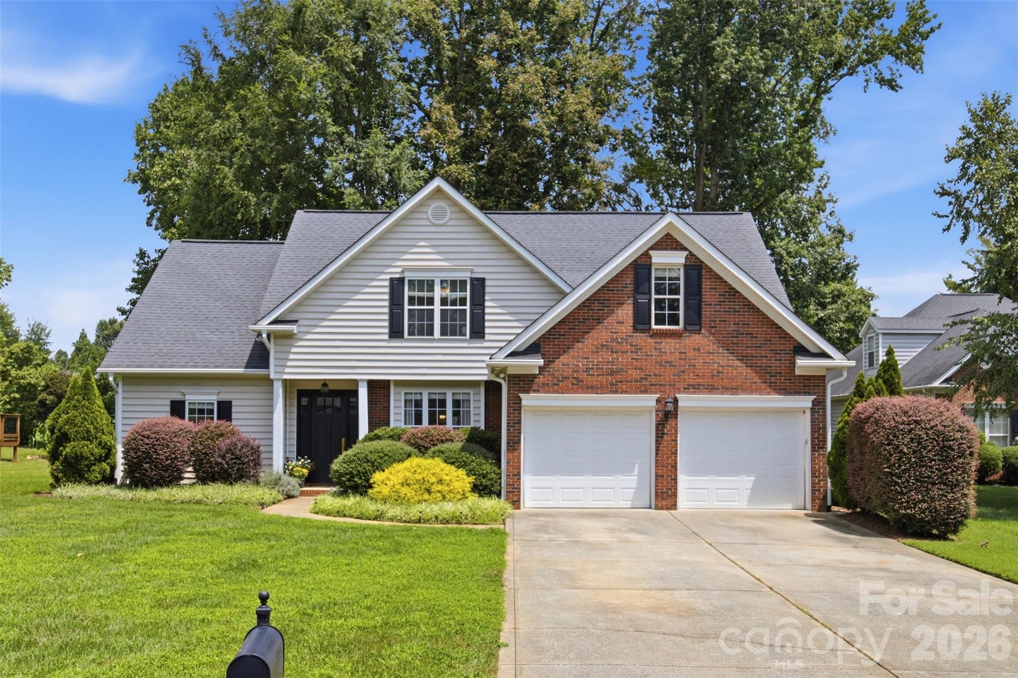 15121 Castlebridge Ln, Matthews, NC 28104