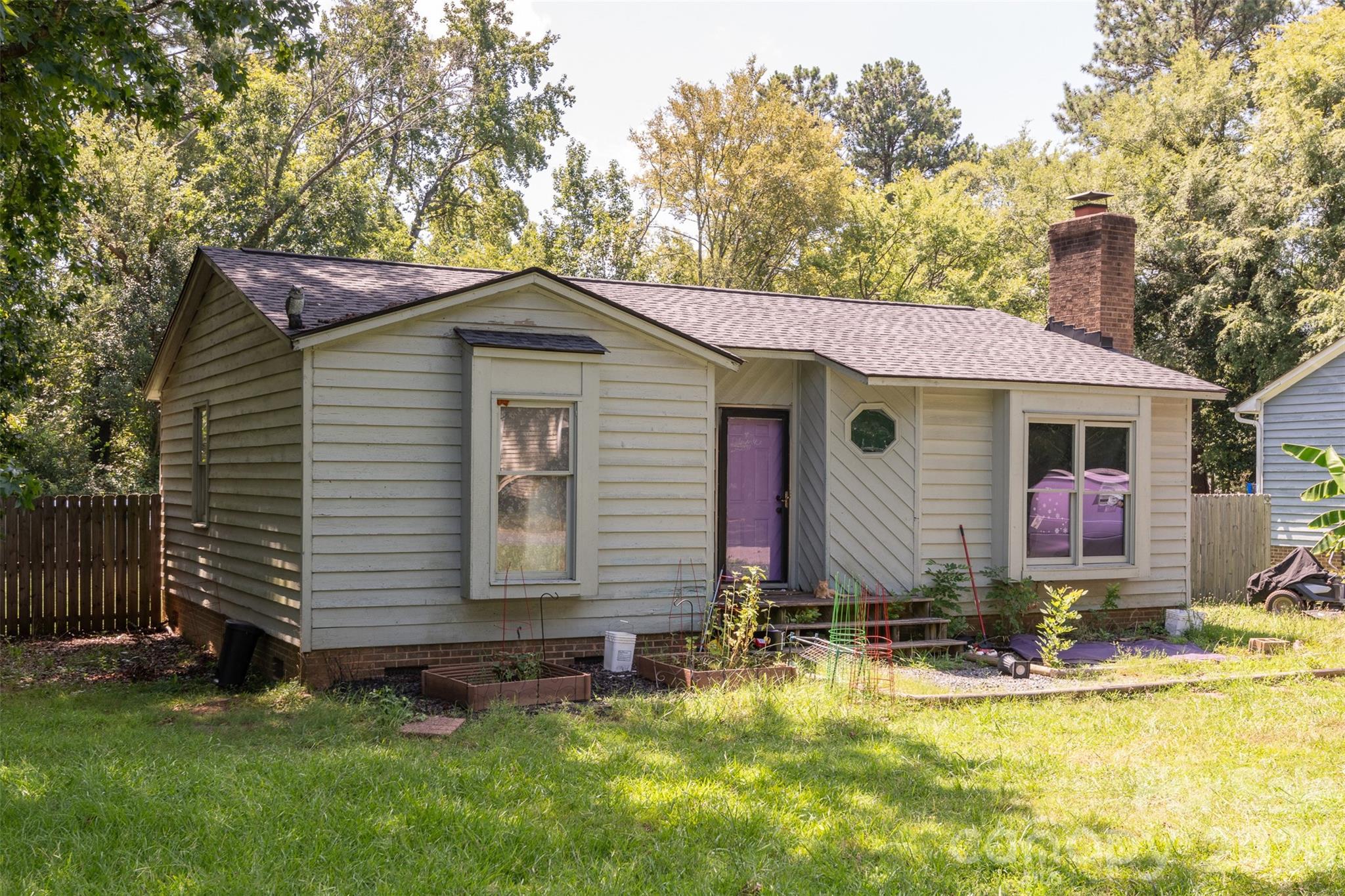 6718 Pueblo Ln, Charlotte, NC 28227