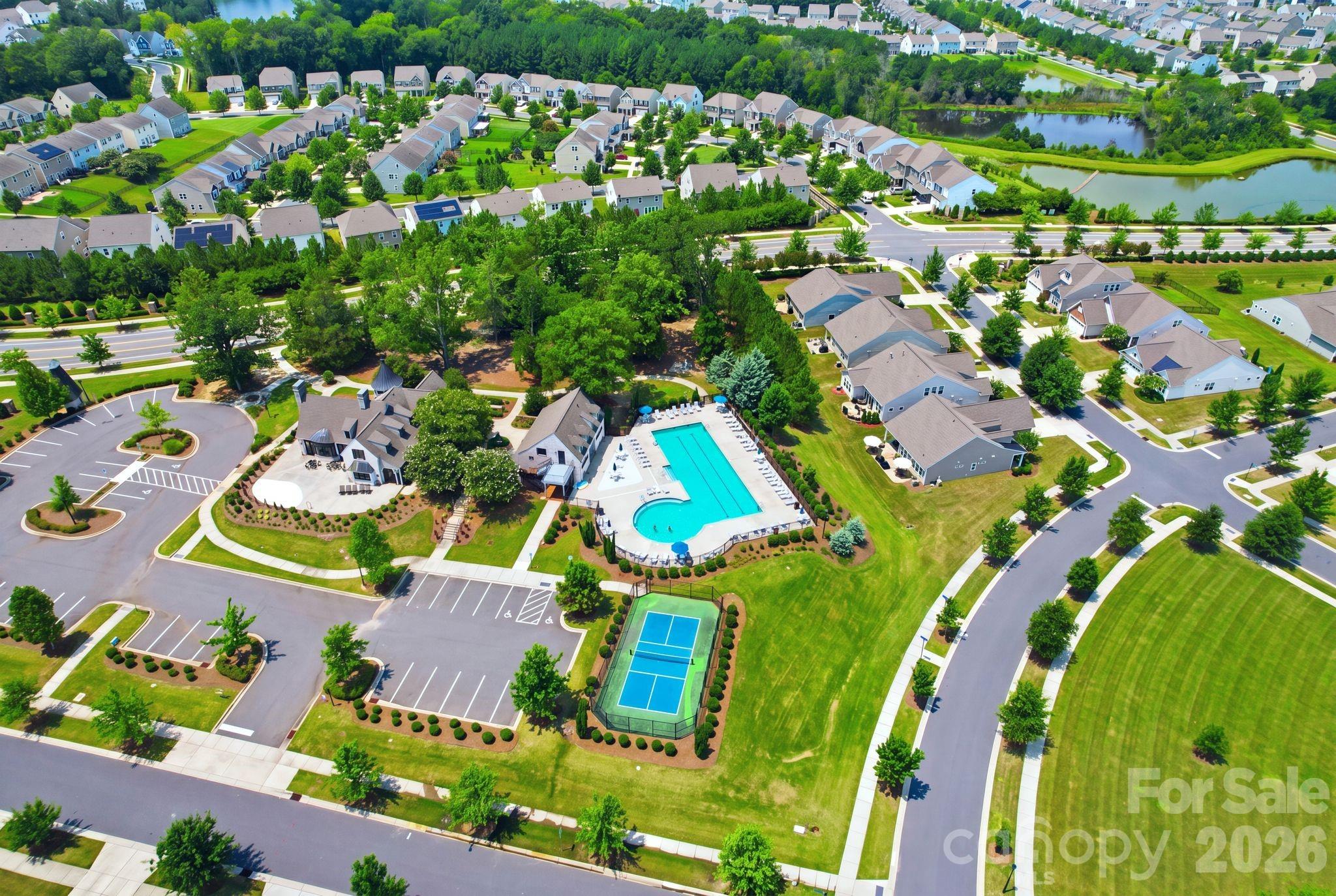 13313 Canterbury Castle Dr, Charlotte, NC 28273