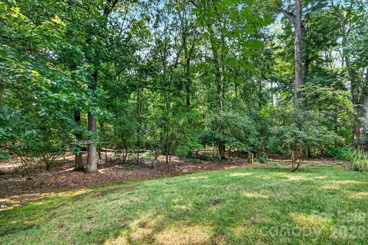 2703 Bremer Ct, Charlotte, NC 28210