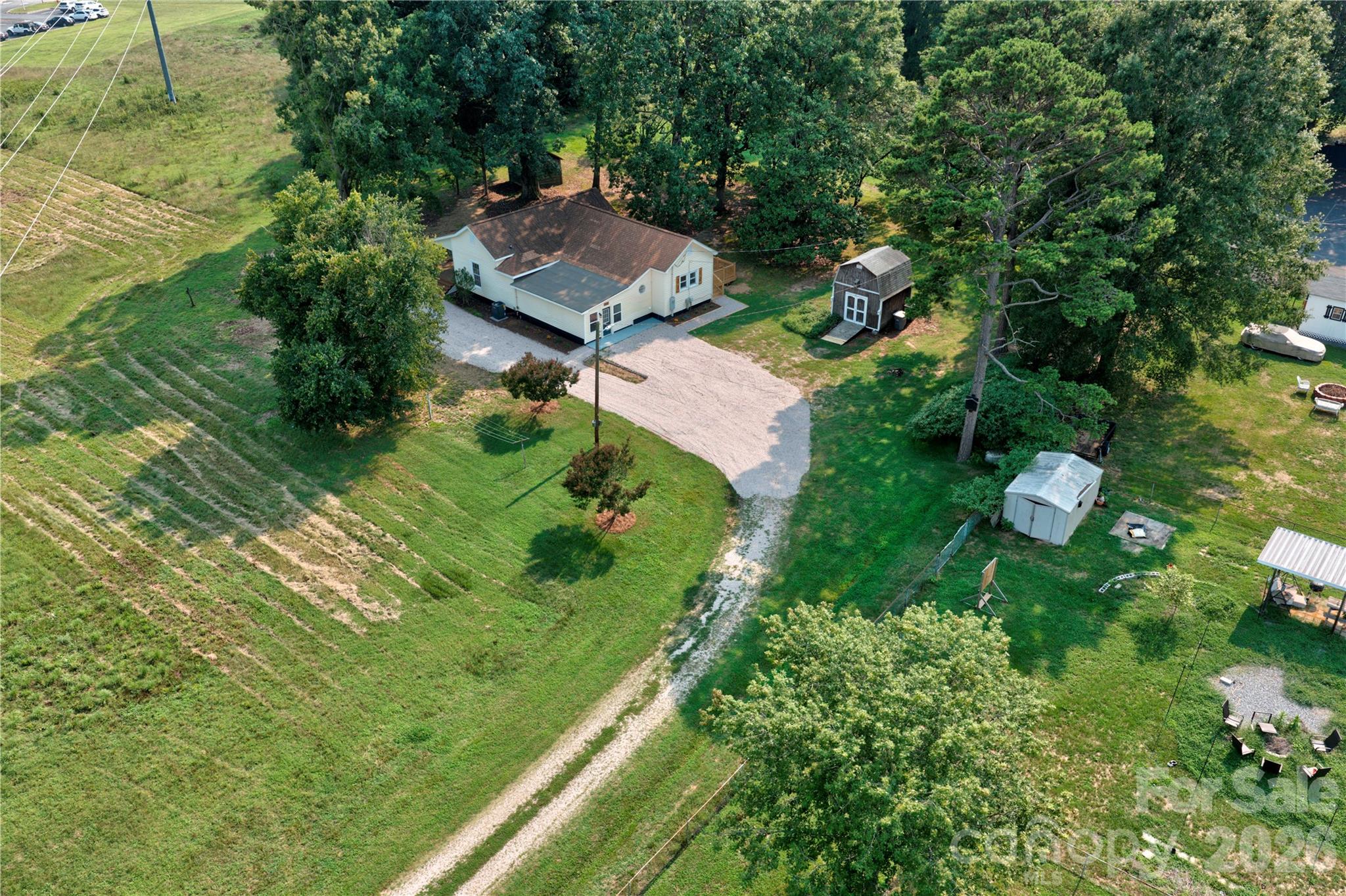 410 E 16th St, Kannapolis, NC 28083