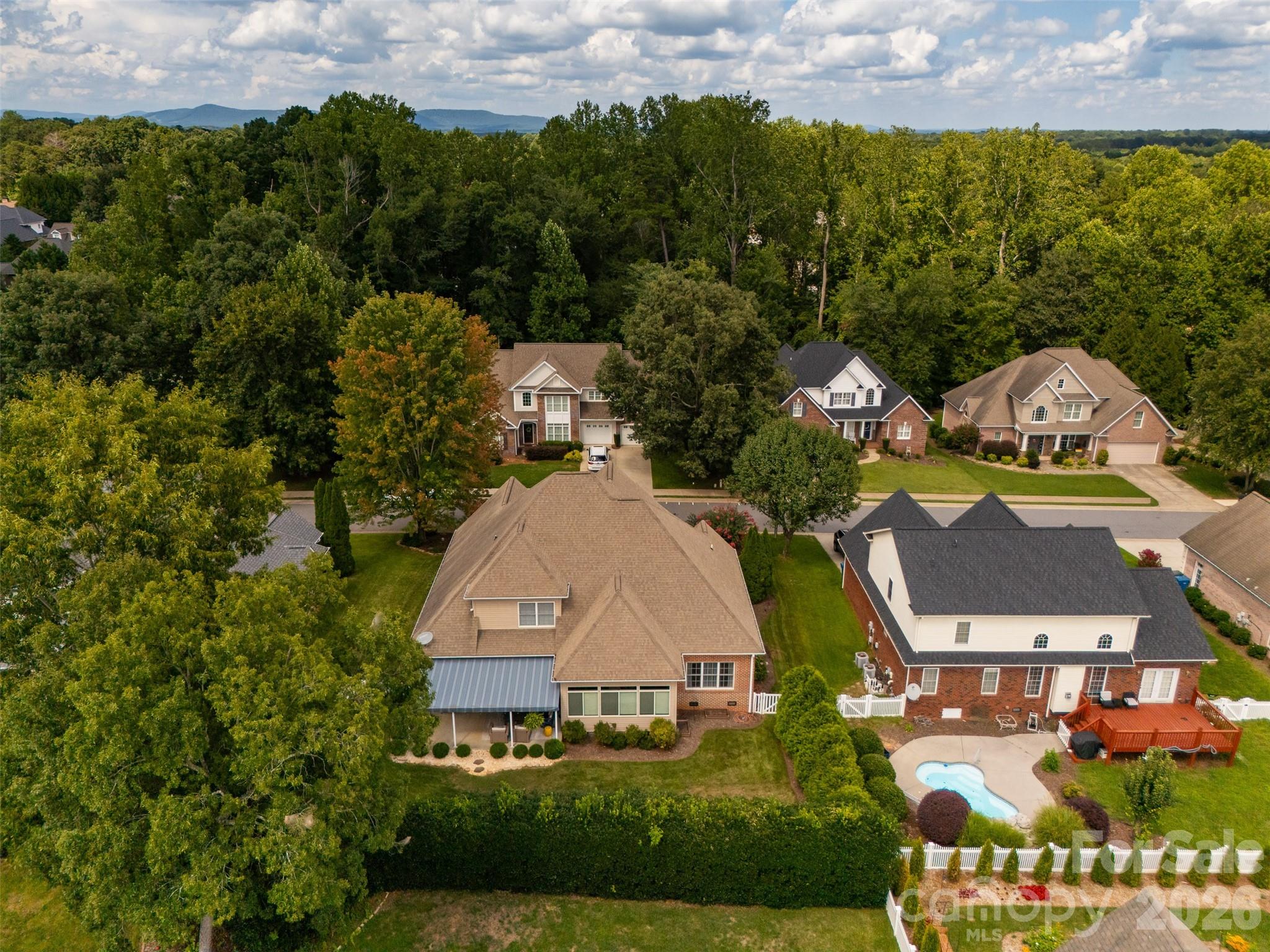 1746 30th Avenue Dr NE, Hickory, NC 28601