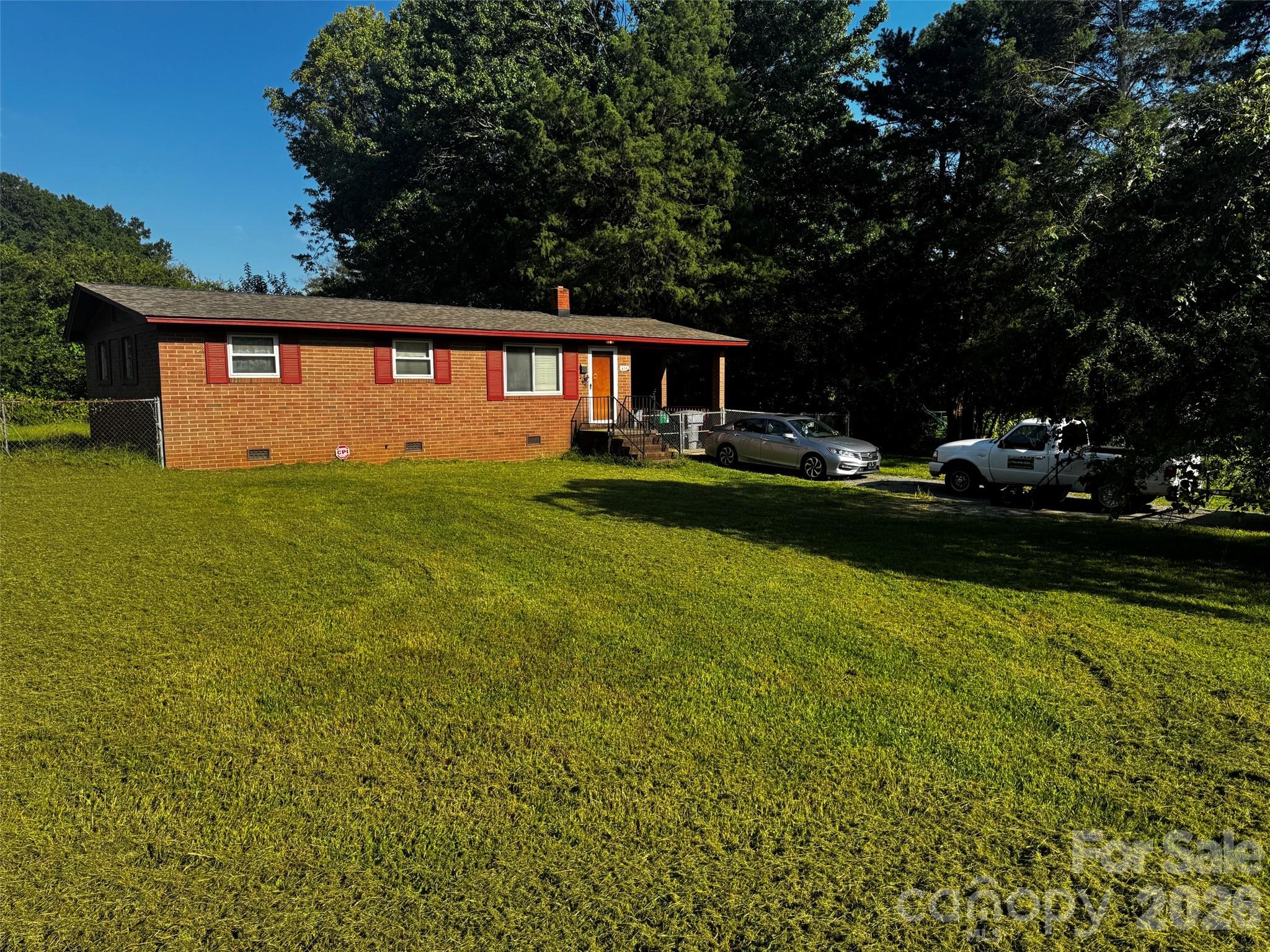 436 Drury Dr, Charlotte, NC 28206