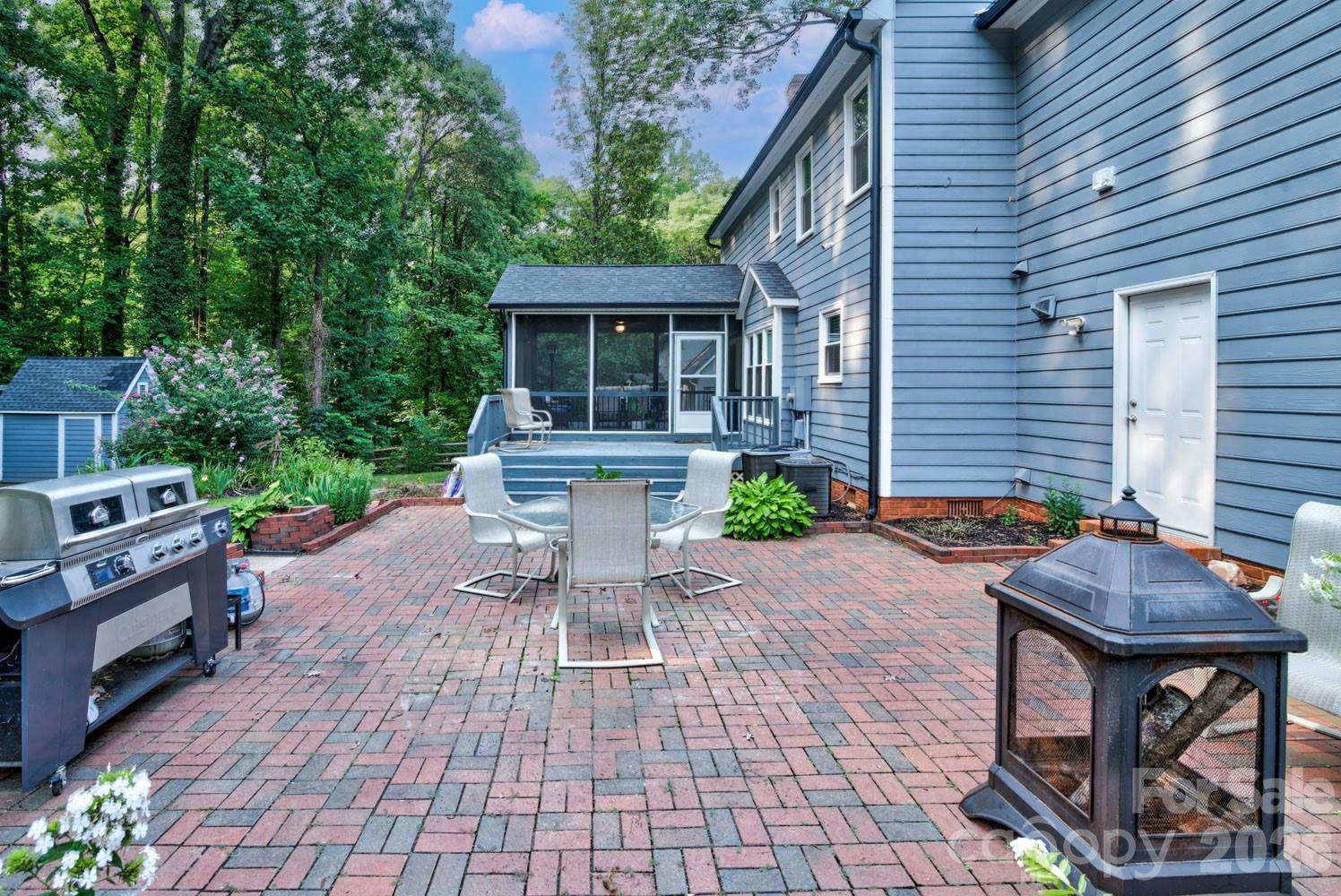 2823 Ridgehaven Ct, Gastonia, NC 28054