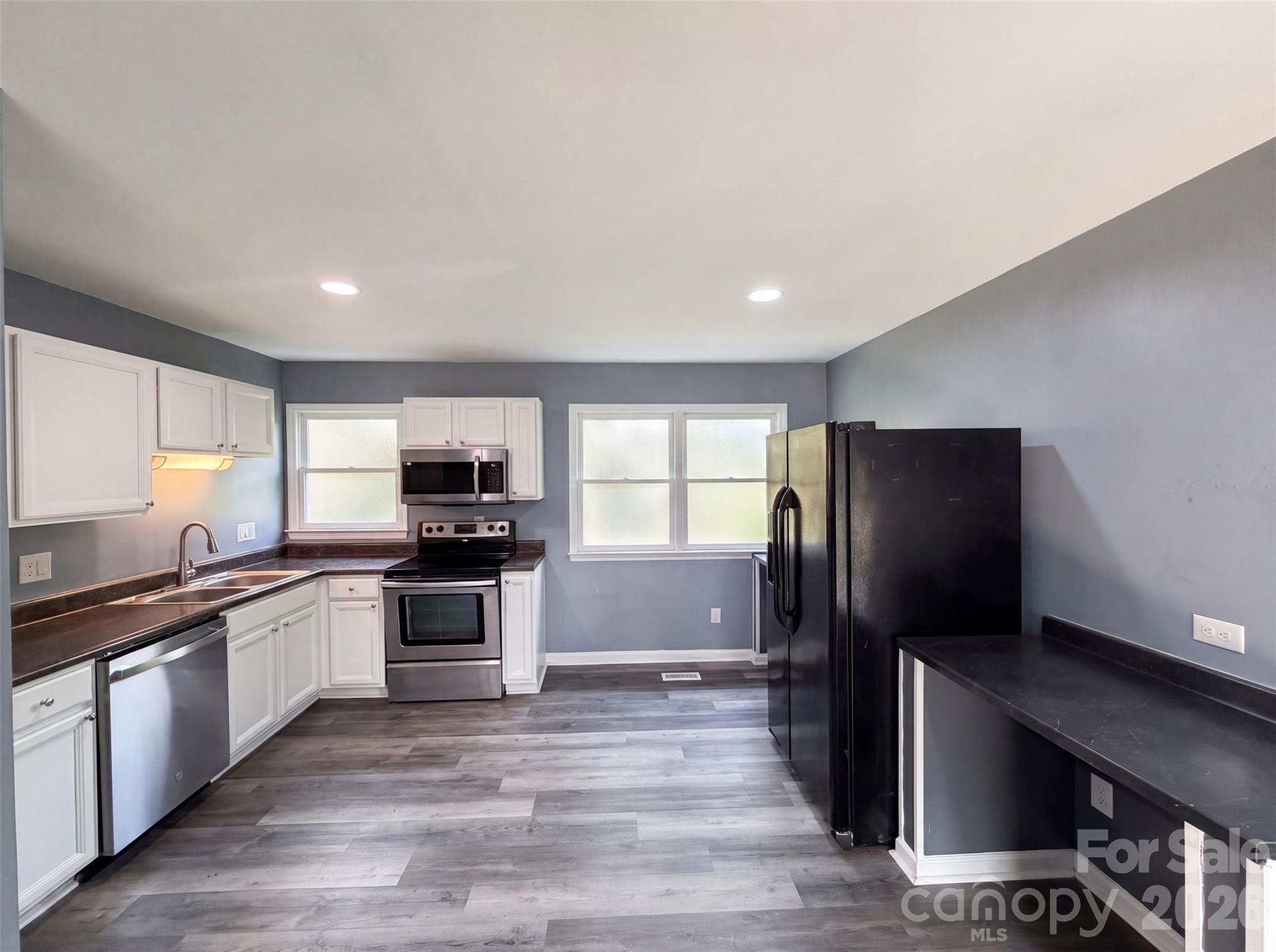 5601 Beaconsfield Rd, Charlotte, NC 28214