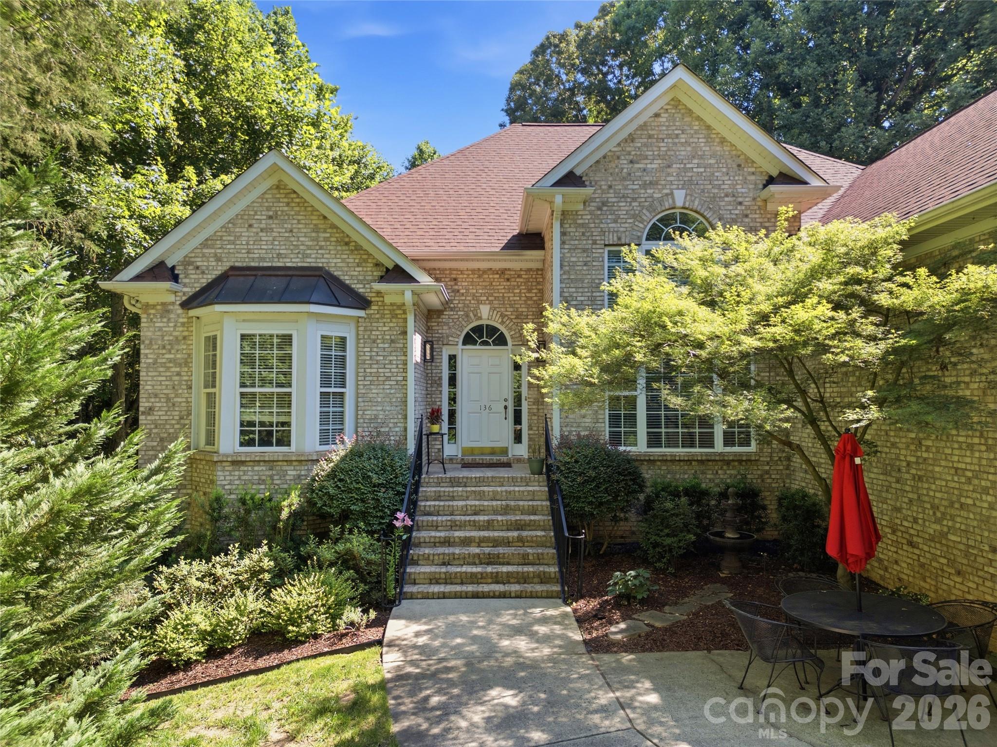 136 Edge Hill Dr, Fort Mill, SC 29715