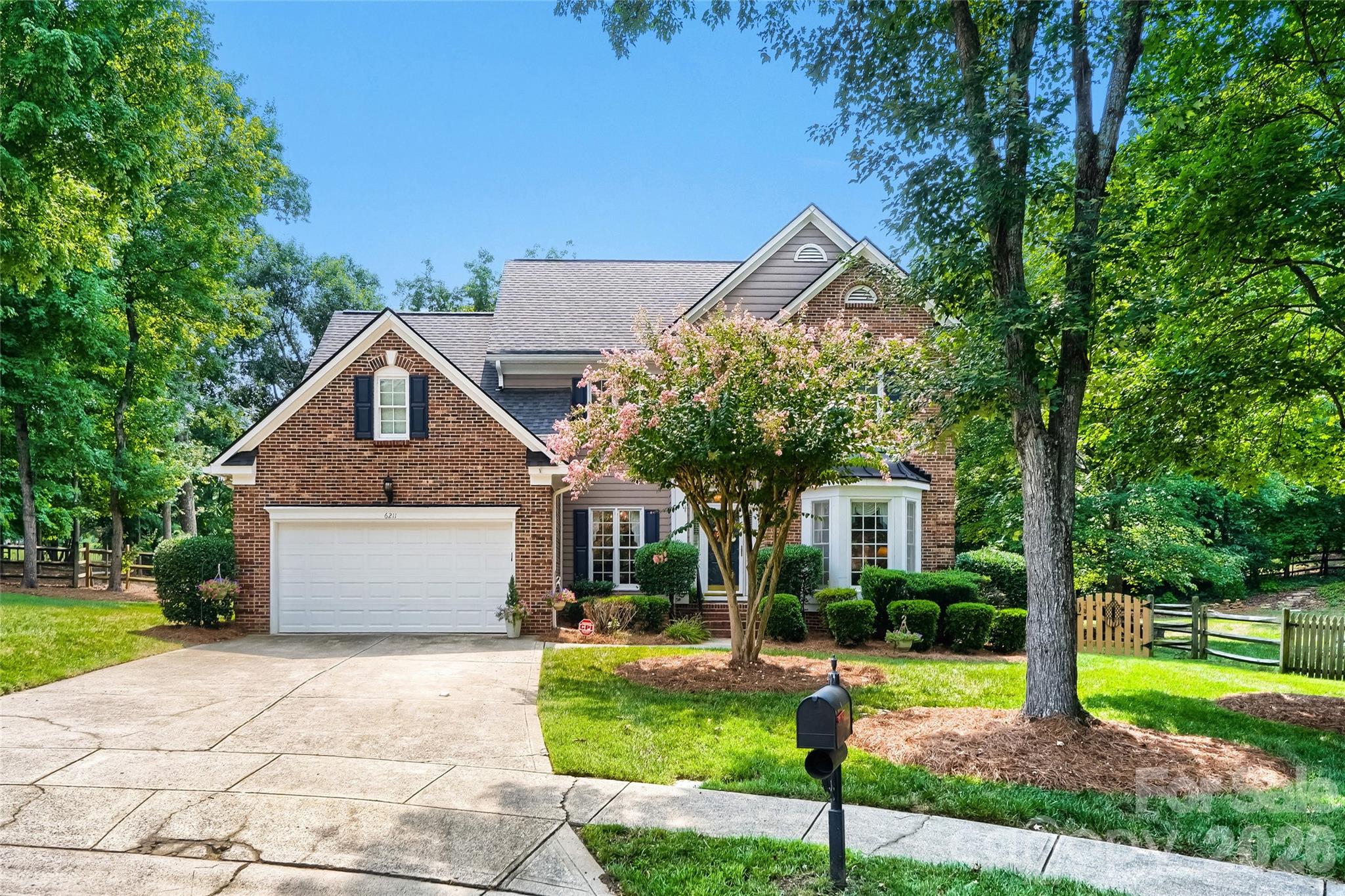 6211 Coleridge Ct, Charlotte, NC 28269