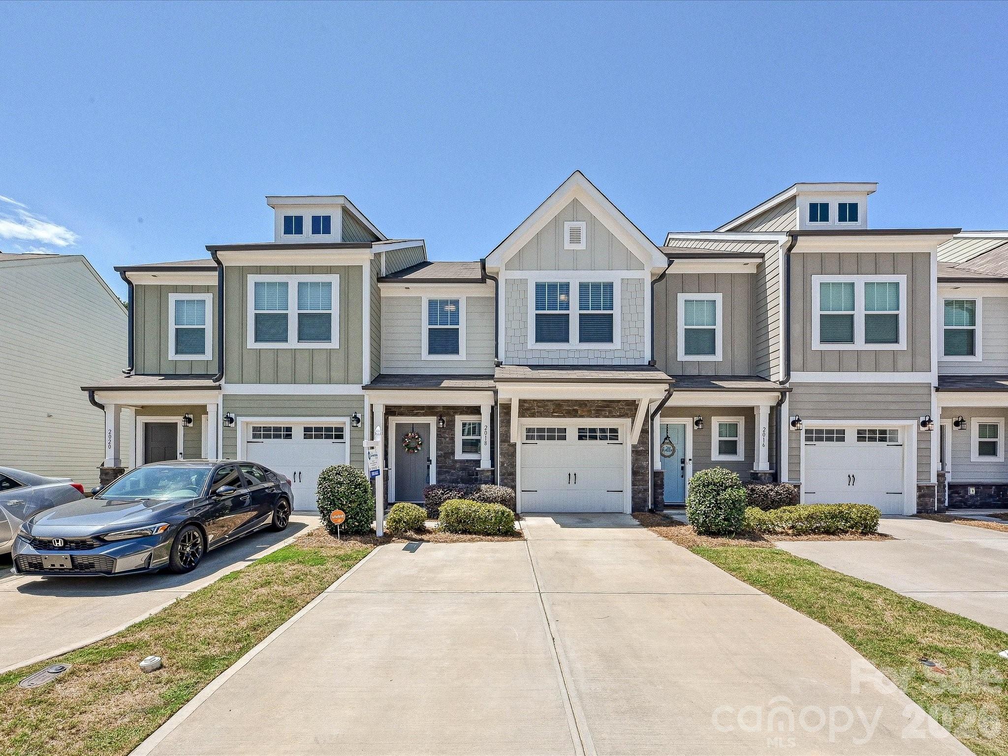 2018 Crooked Oak Ln, York, SC 29745