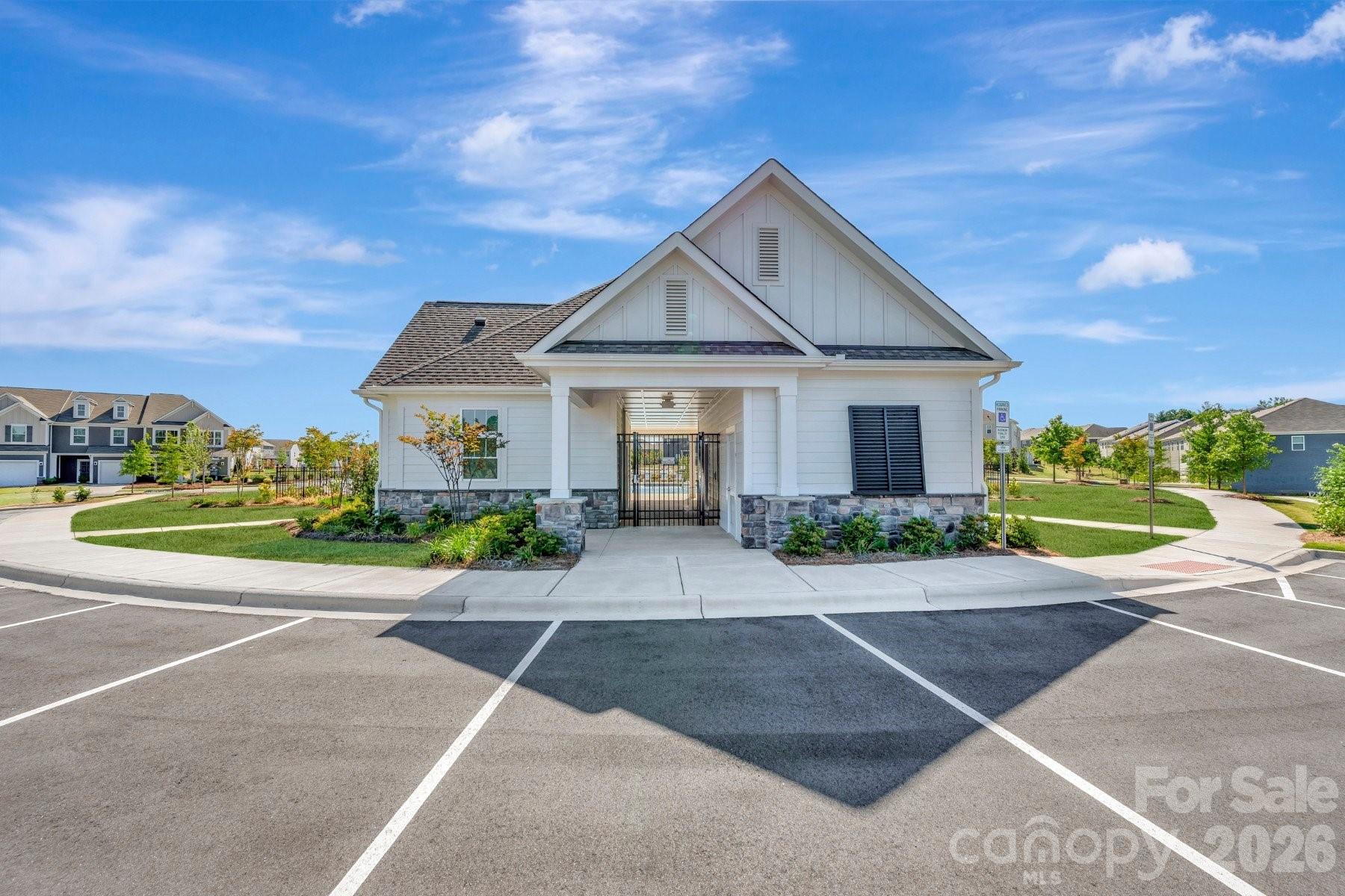 795 Kitfox Dr NW, Concord, NC 28027