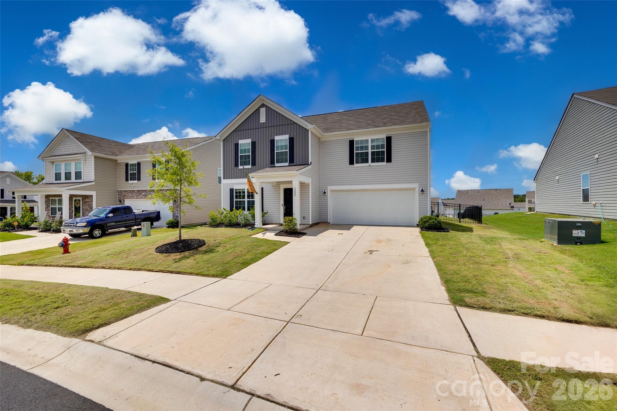 1208 Old Fort Dr, Edgemoor, SC 29712