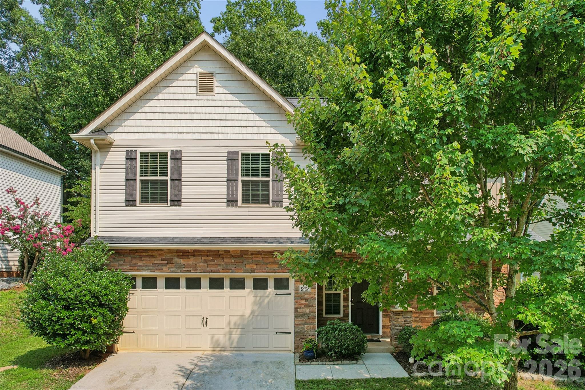 8402 Bampton Dr, Concord, NC 28027