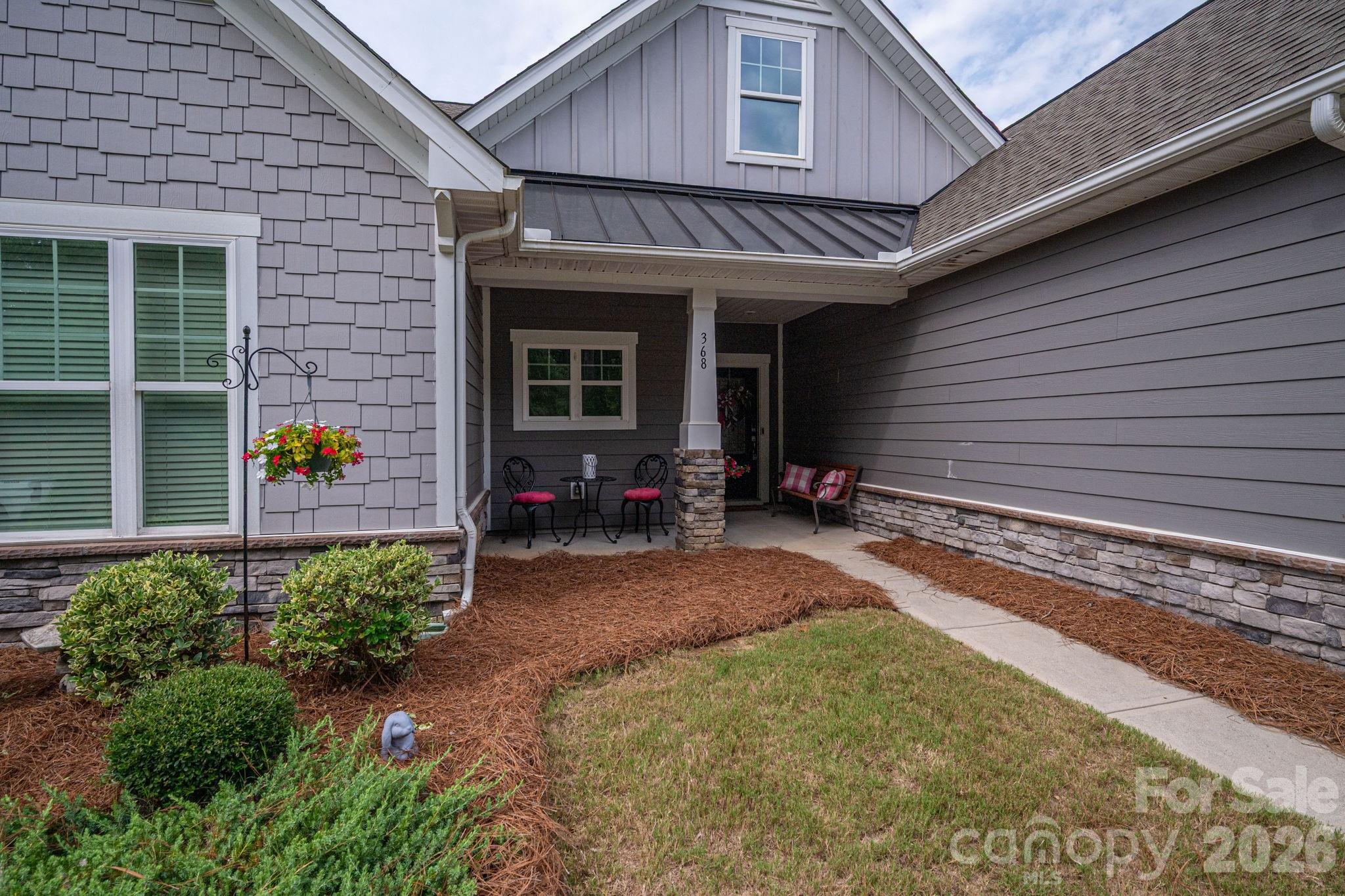 368 Picasso Trl, Mount Holly, NC 28120
