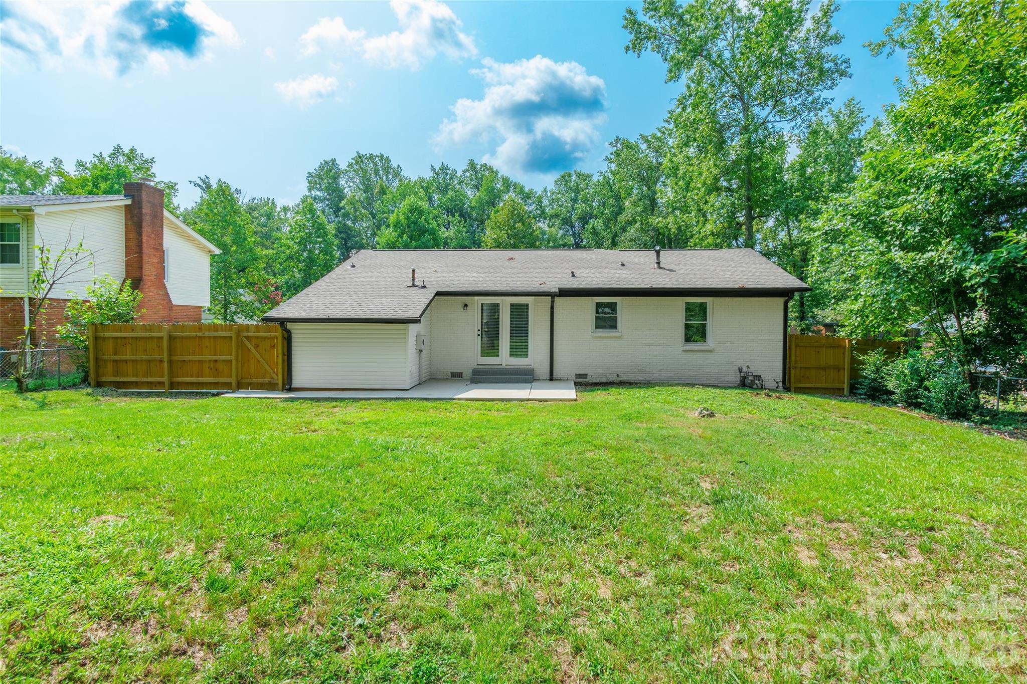 6557 Covecreek Dr, Charlotte, NC 28215