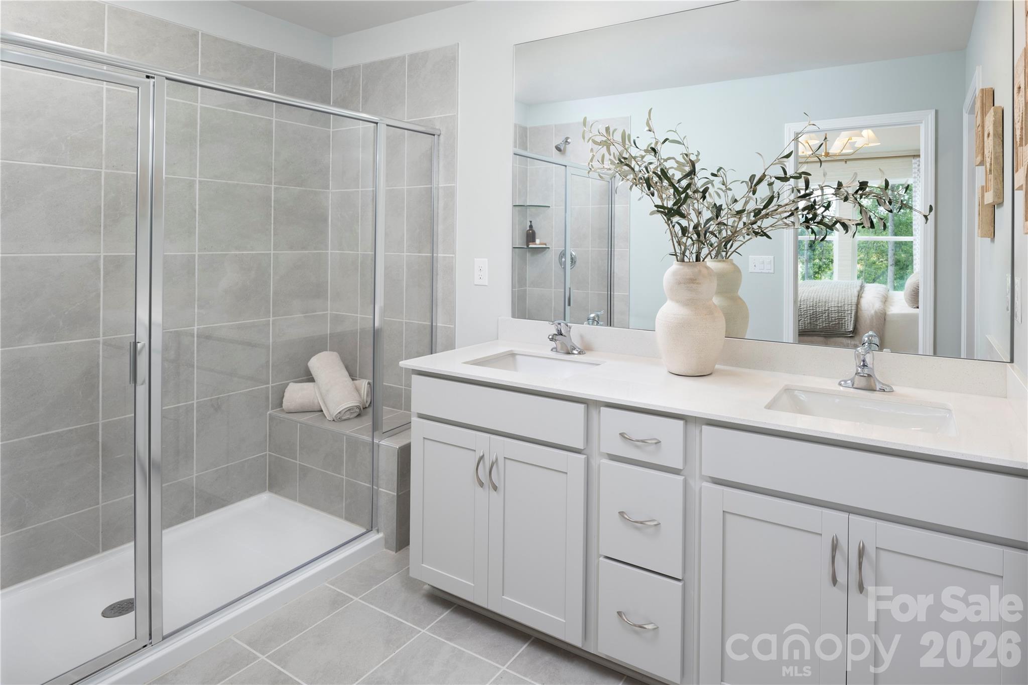 1305 Vibrant Rd, Charlotte, NC 28215