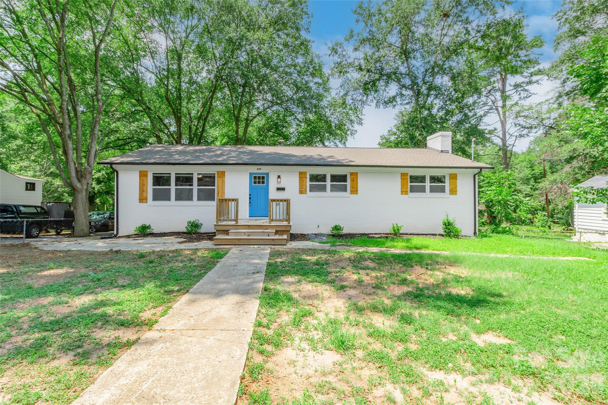 919 N Weldon St, Gastonia, NC 28052