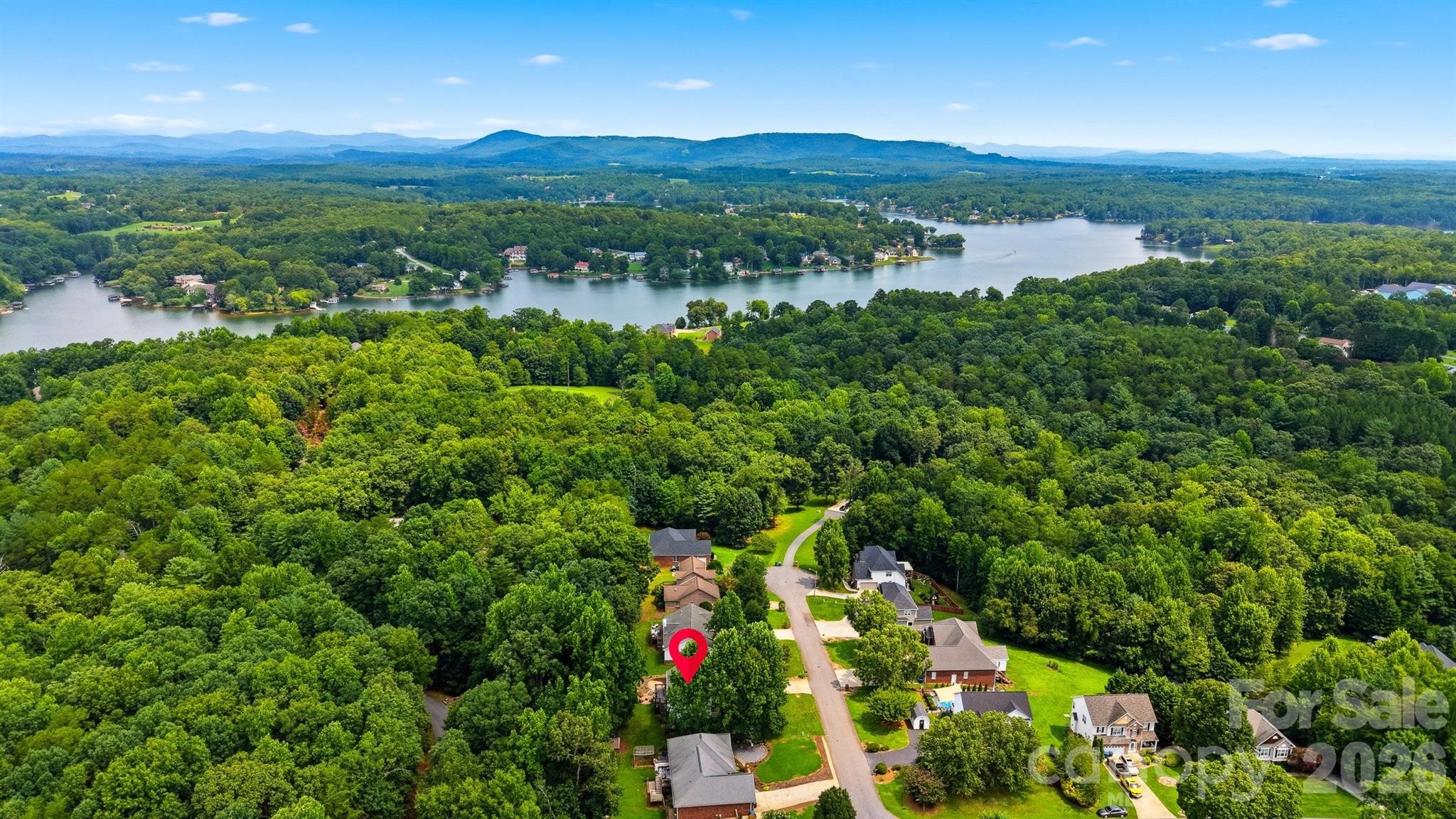 4857 32nd Street Ln NE, Hickory, NC 28601