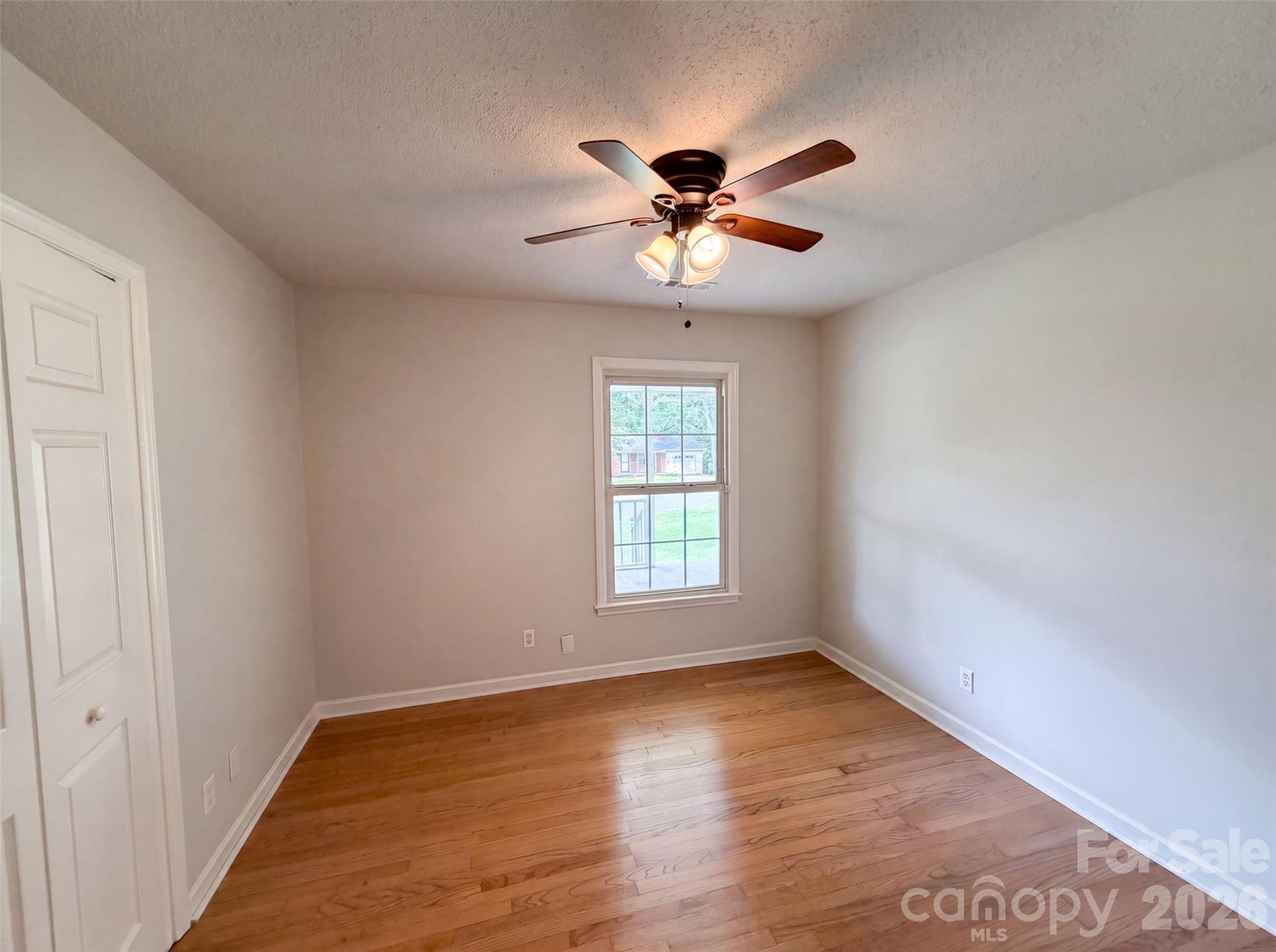 529 Timberlane Dr, Mount Holly, NC 28120