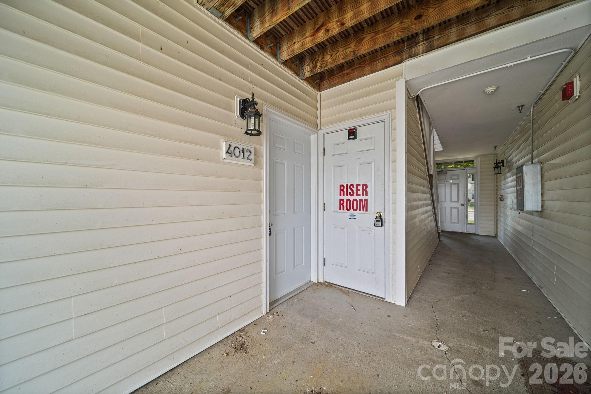 4012 Town Center Rd, Harrisburg, NC 28075