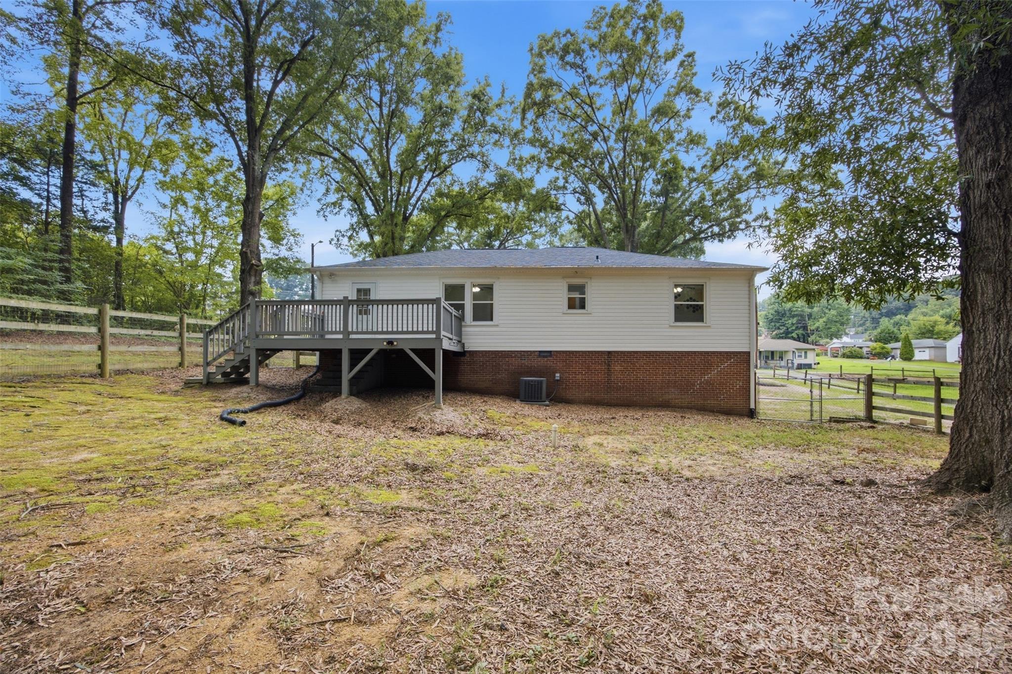 102 White Ave, Kannapolis, NC 28081