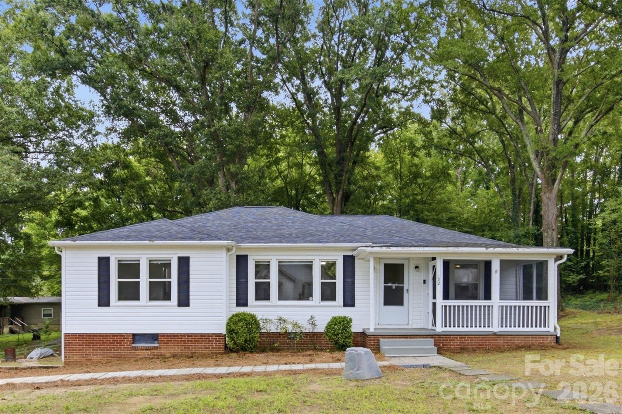 102 White Ave, Kannapolis, NC 28081