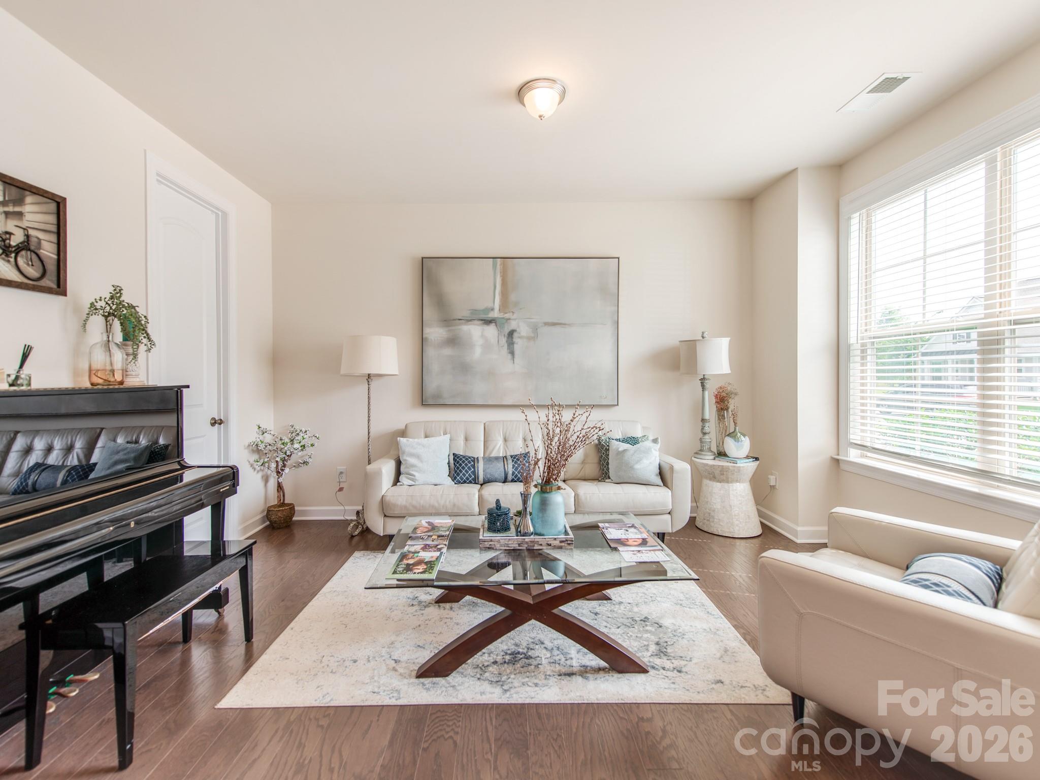 8022 Cornhill Ave, Charlotte, NC 28277