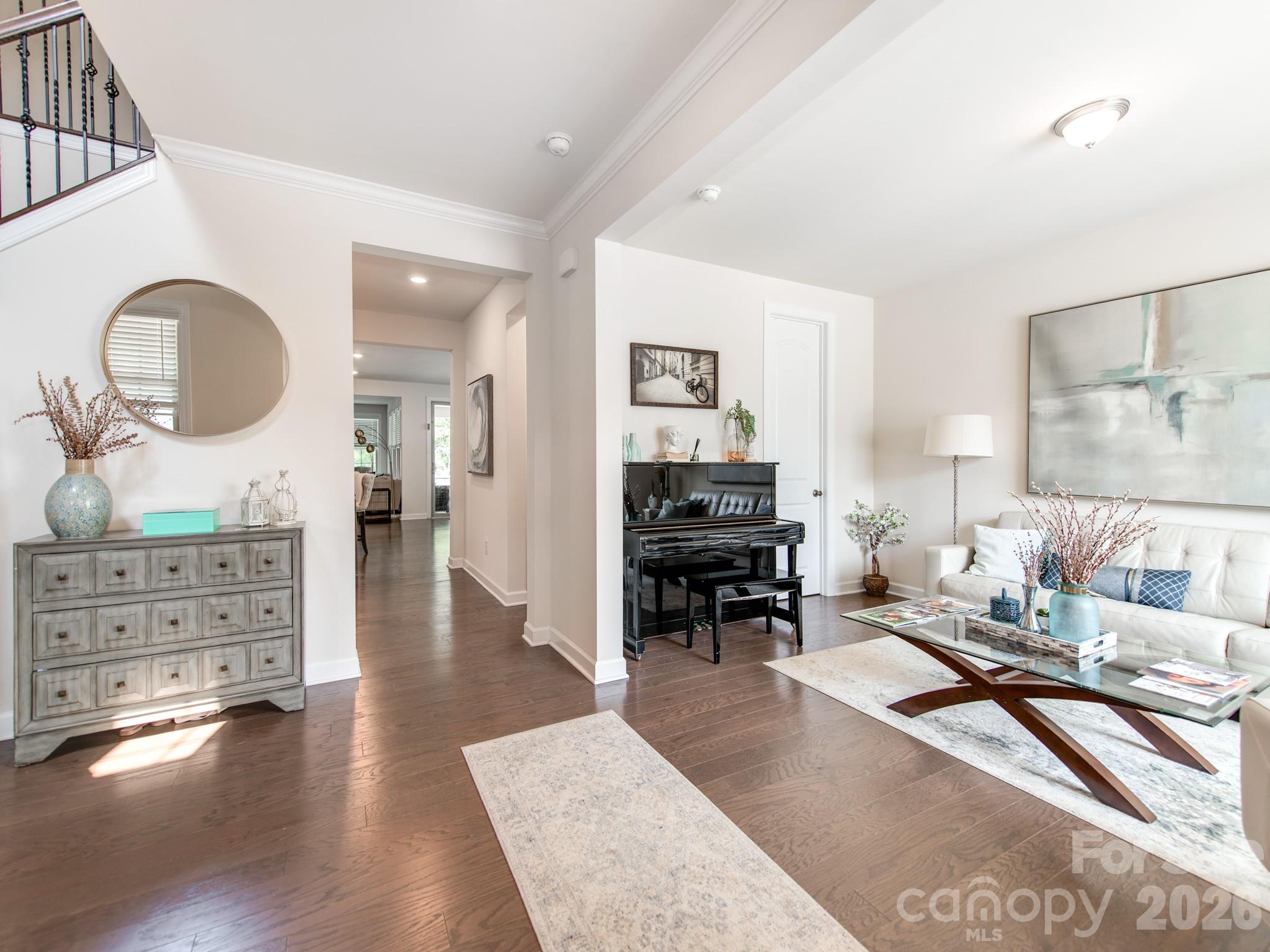8022 Cornhill Ave, Charlotte, NC 28277
