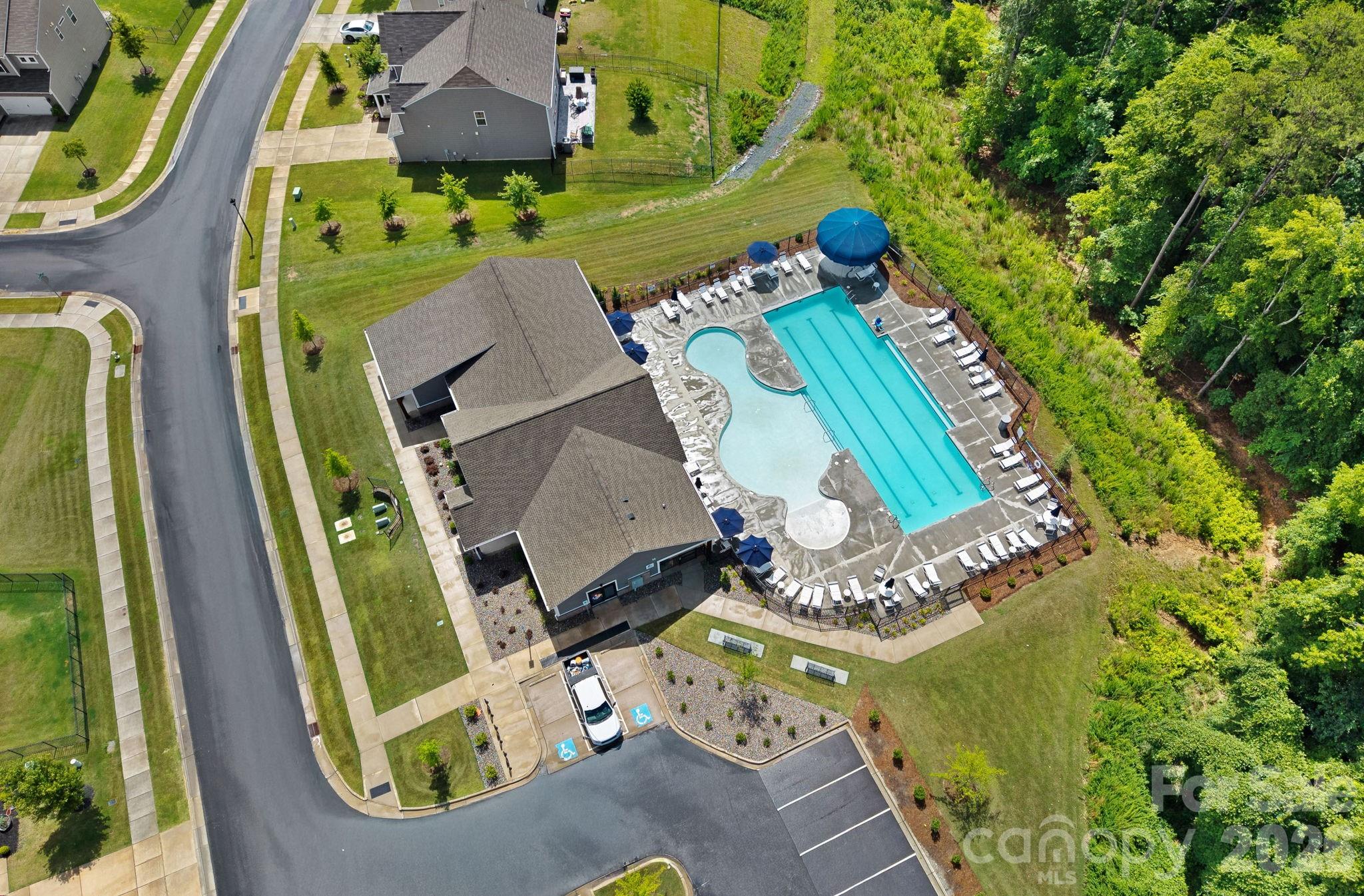 262 Abersham Dr, Mooresville, NC 28115