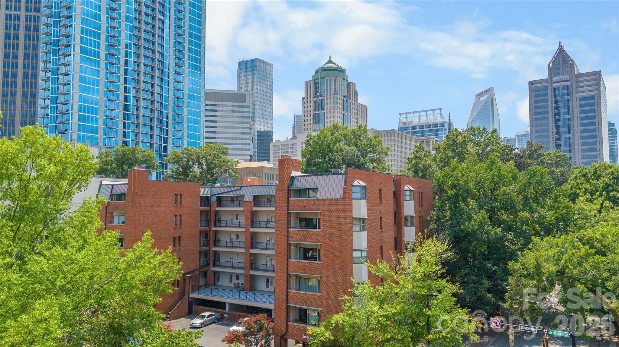 224 N Poplar St #22, Charlotte, NC 28202