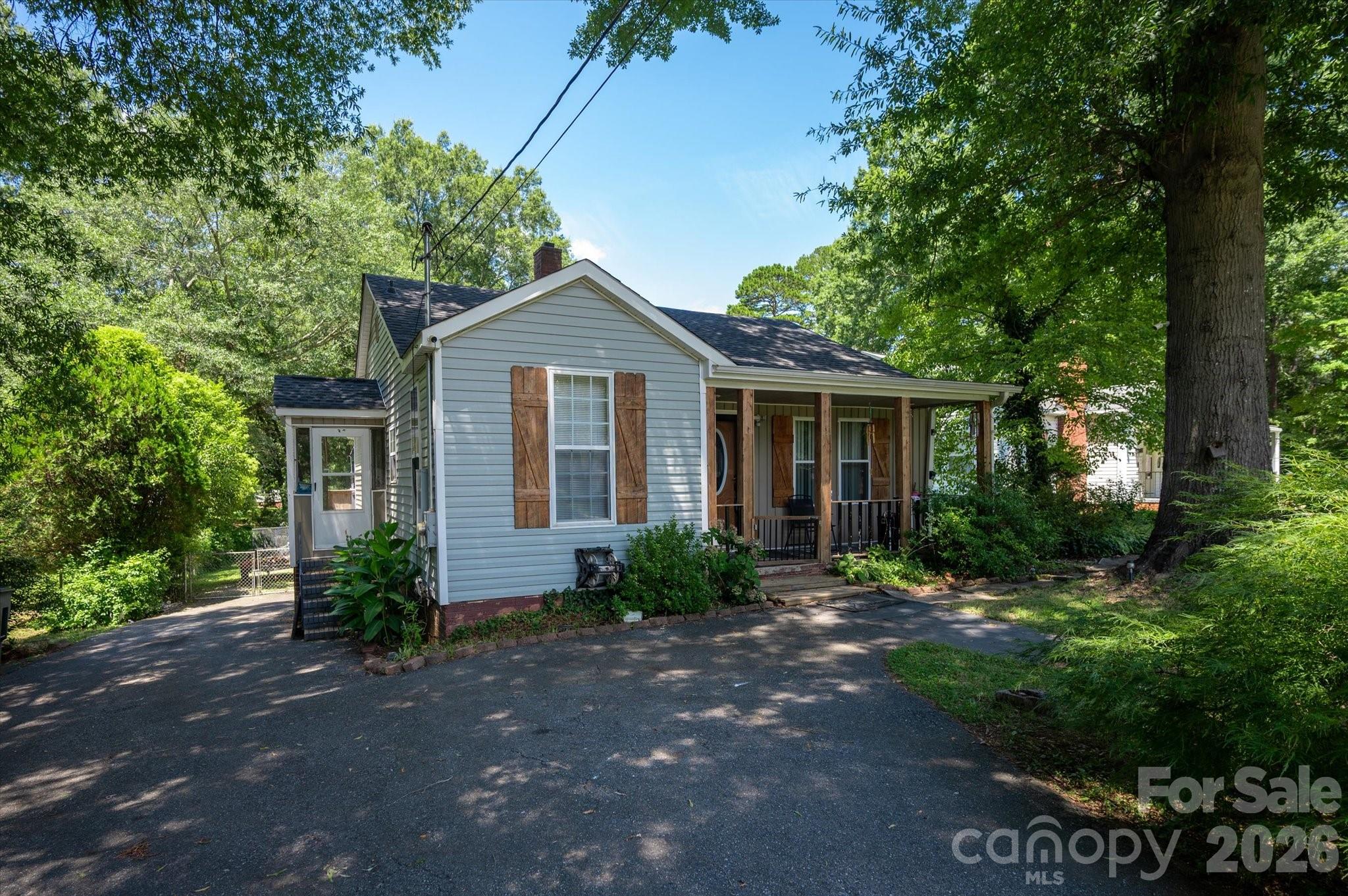 709 N Weldon St, Gastonia, NC 28052