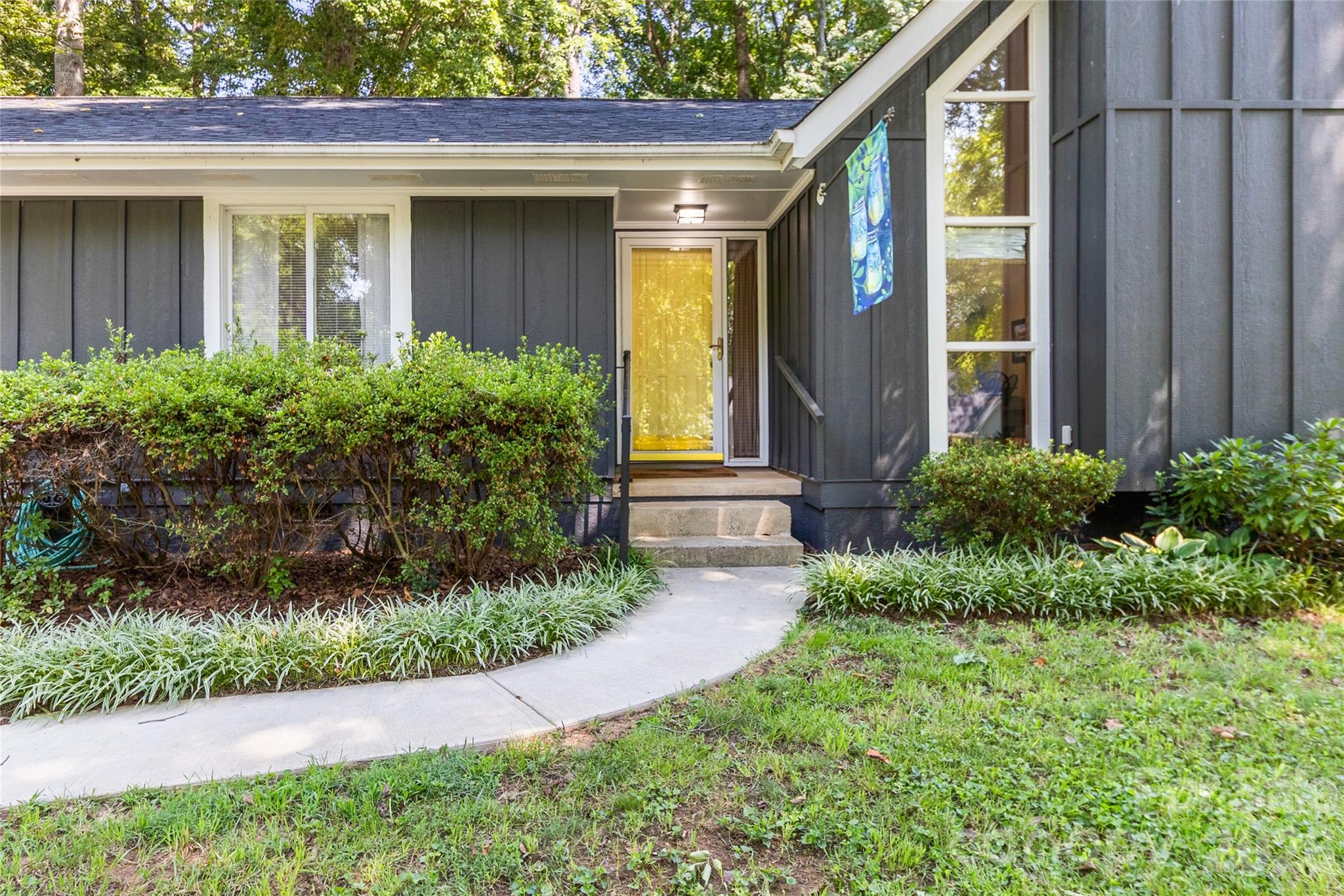 1109 S Magnolia St, Mooresville, NC 28115