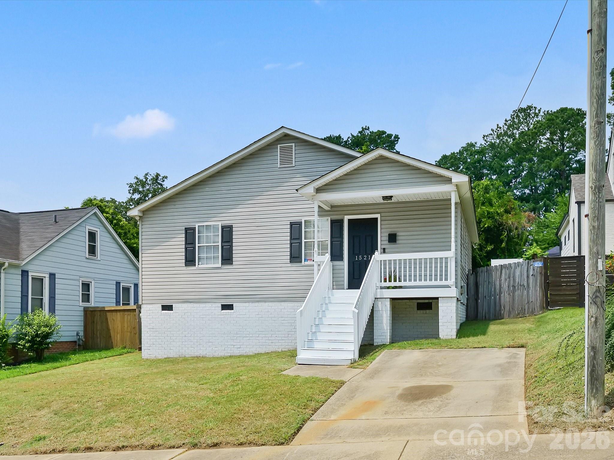 1521 Sumter Ave, Charlotte, NC 28208