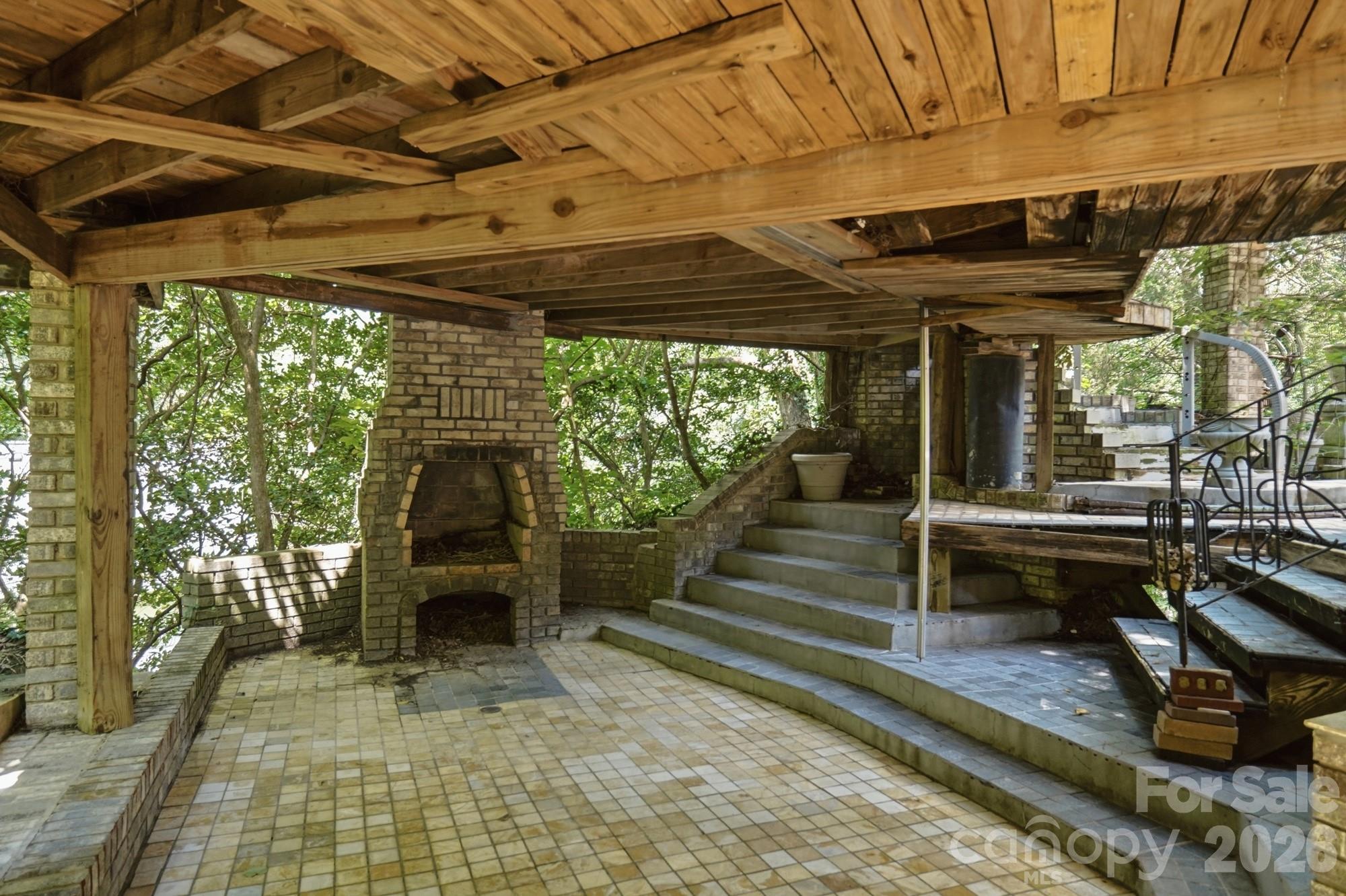 223 Millwood Ln, Charlotte, NC 28270