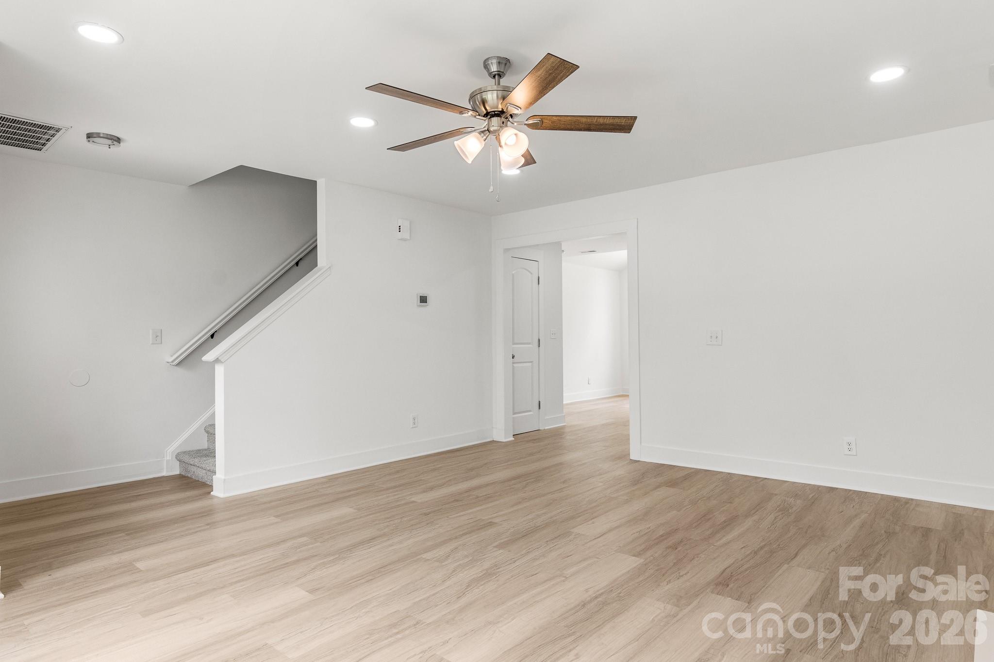 223 Newport Dr, Kannapolis, NC 28081