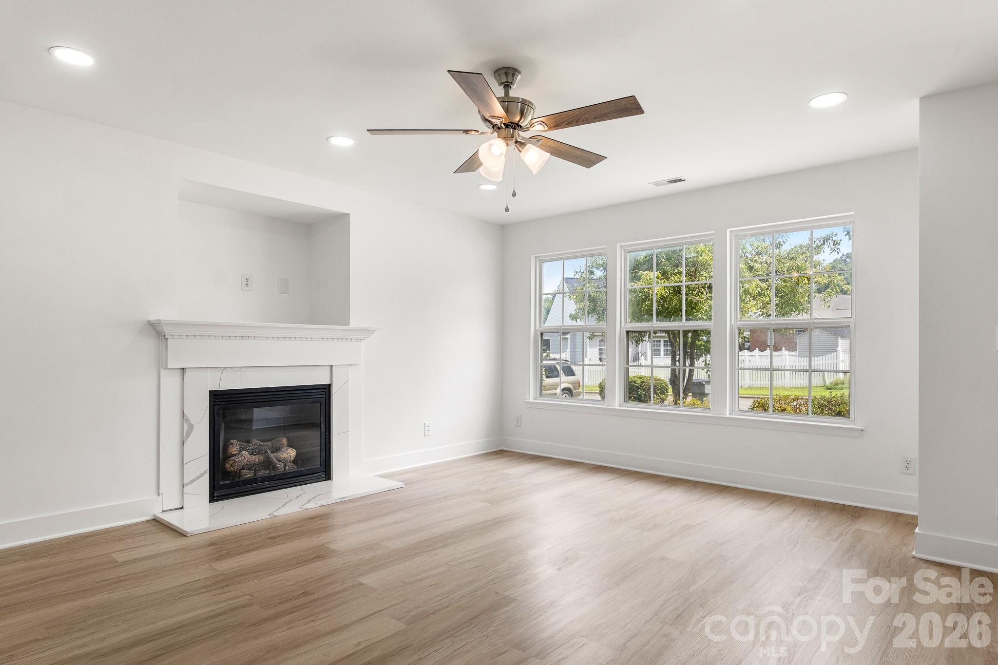 223 Newport Dr, Kannapolis, NC 28081