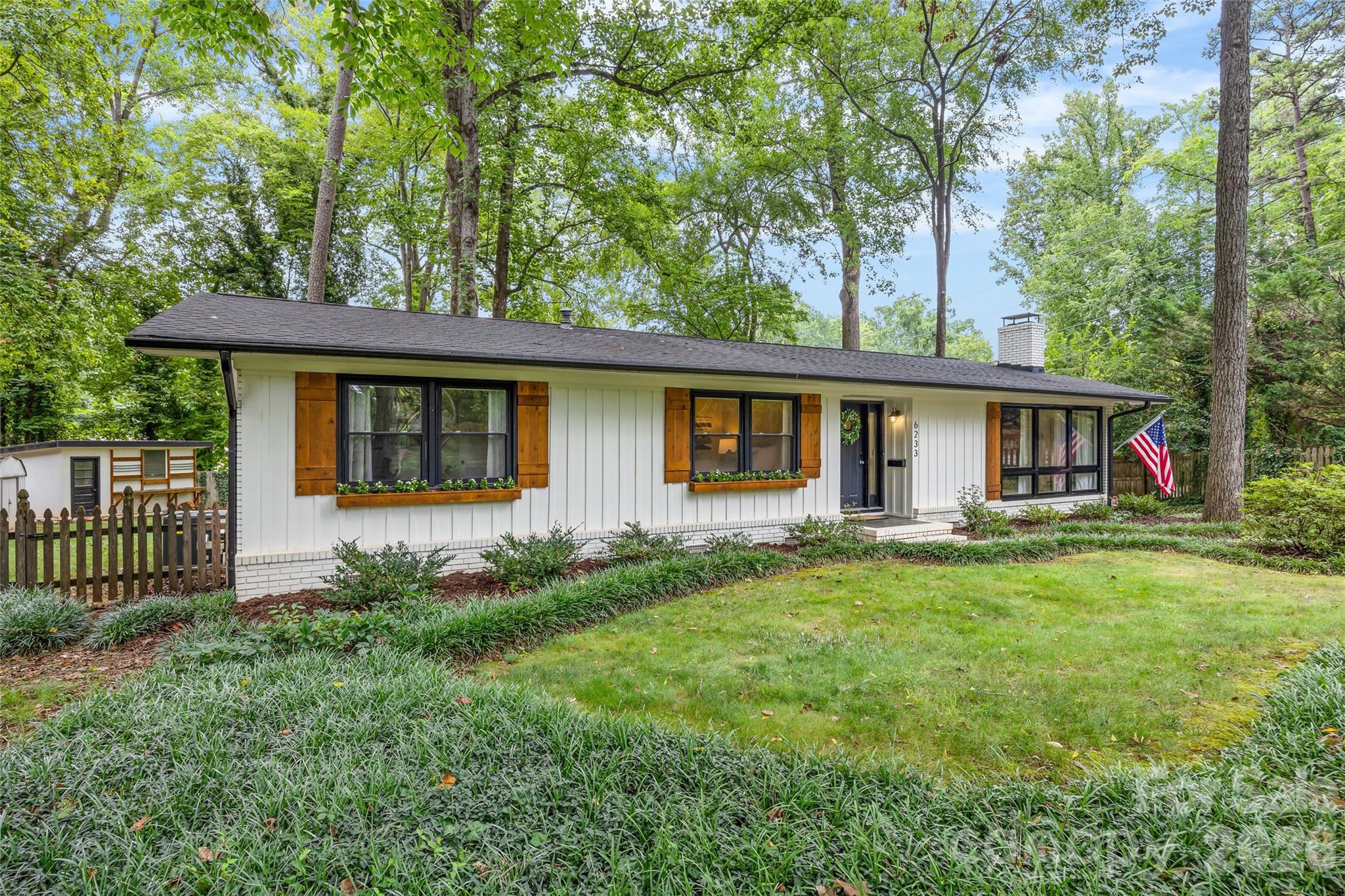 6233 Rose Valley Dr, Charlotte, NC 28210